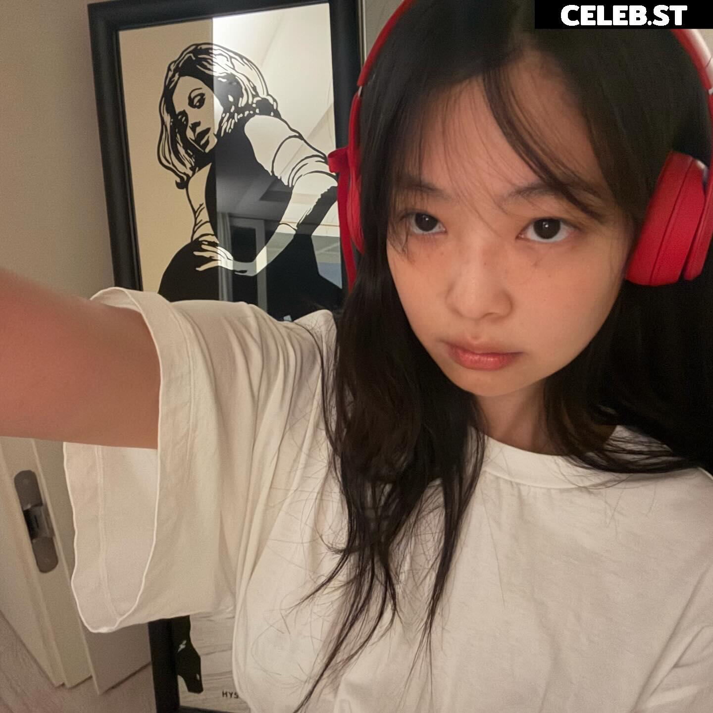 Jennie | BLΛƆKPIИK (Blackpink) Image 23836516