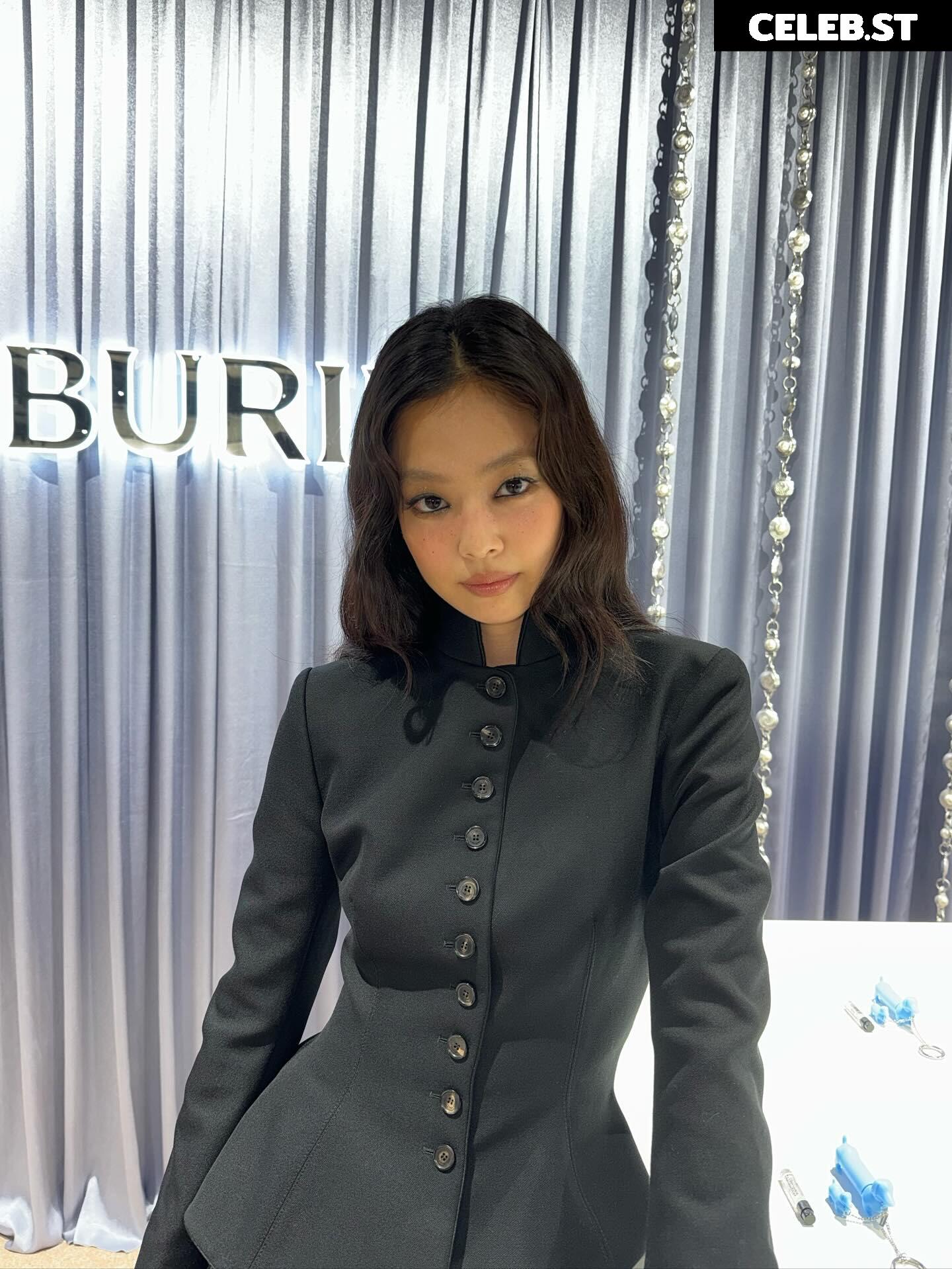 Jennie | BLΛƆKPIИK (Blackpink) Image 23836579