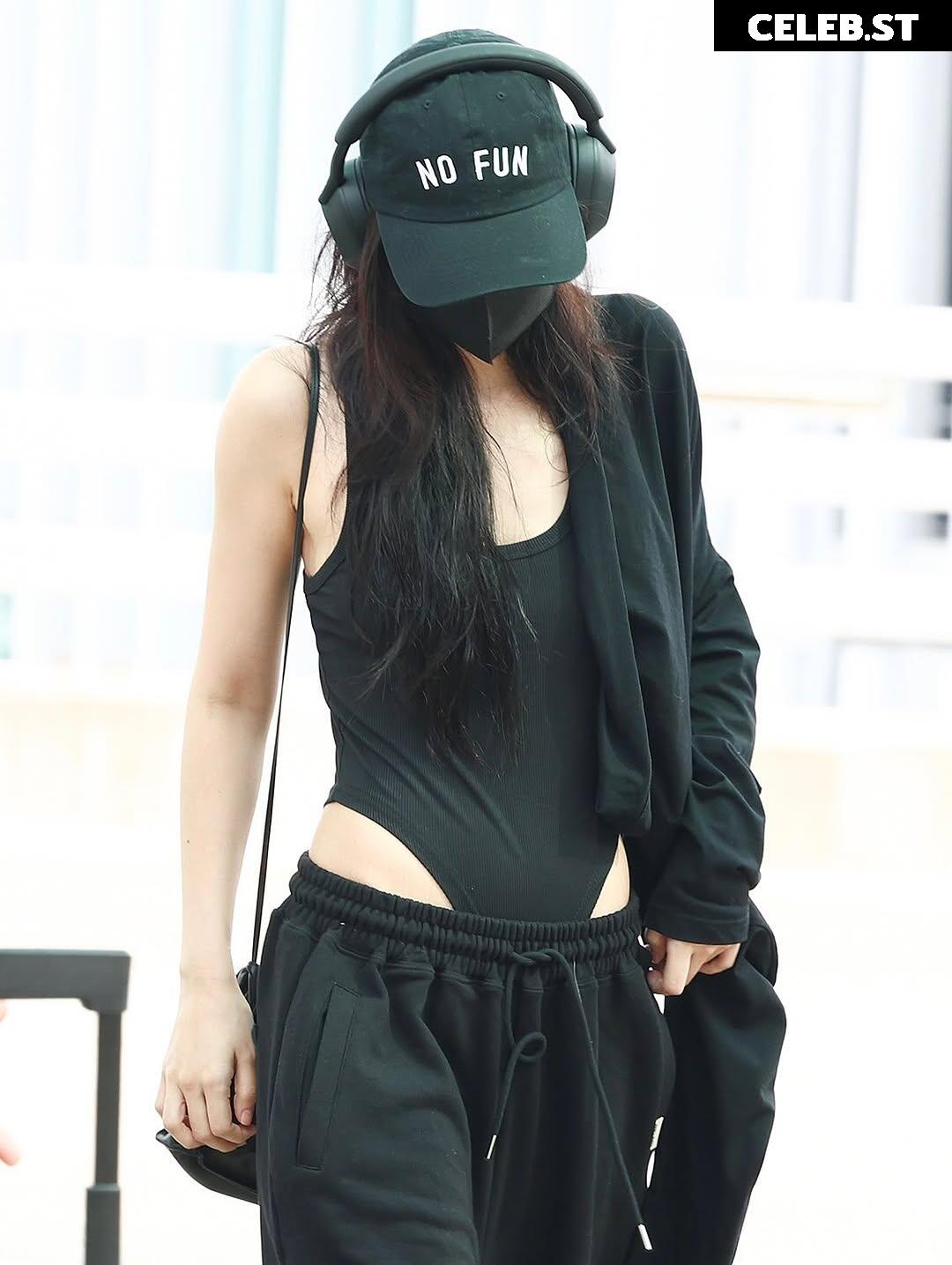 Jennie | BLΛƆKPIИK (Blackpink) Image 23836458