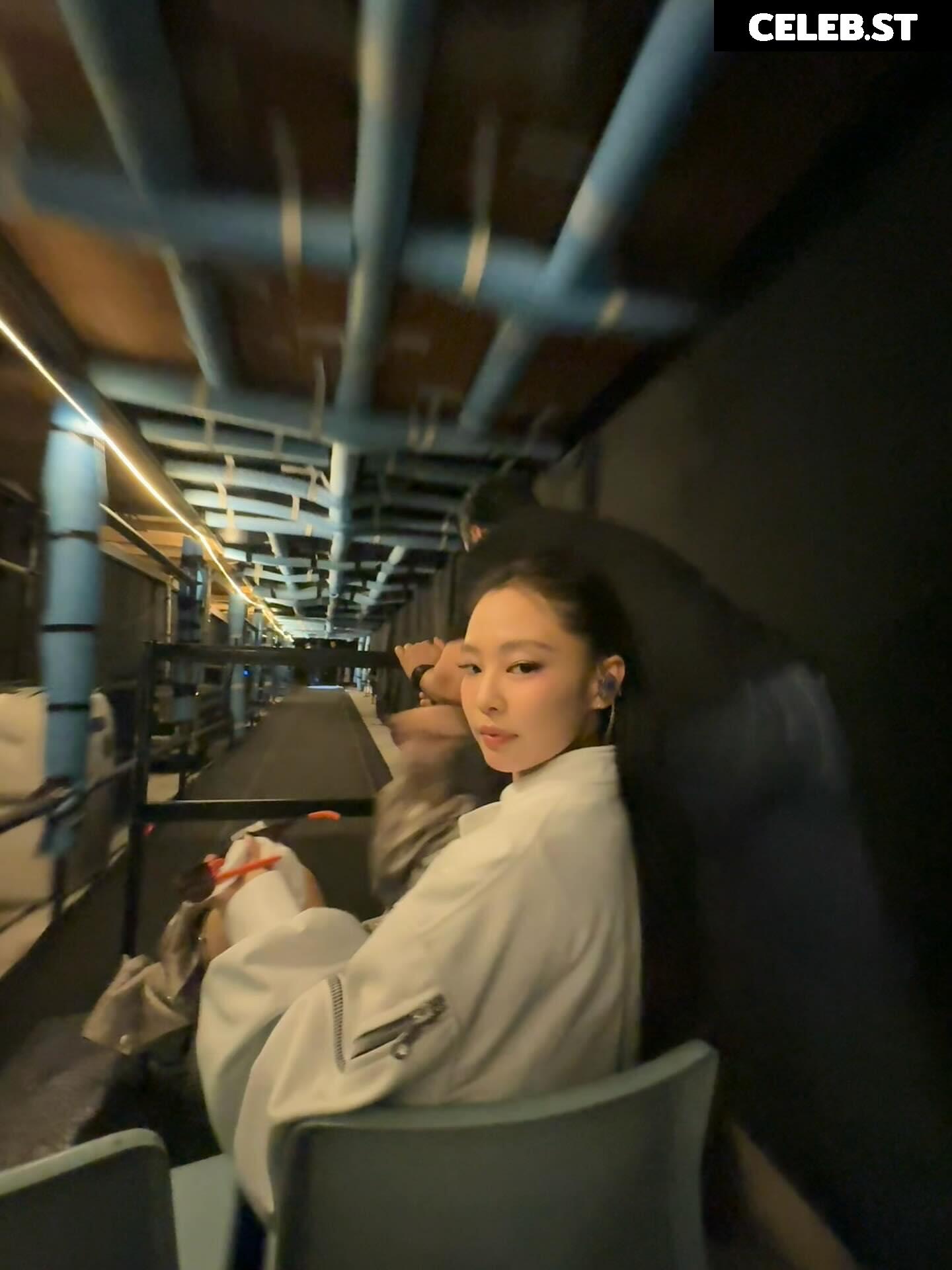 Jennie | BLΛƆKPIИK (Blackpink) Image 23836712