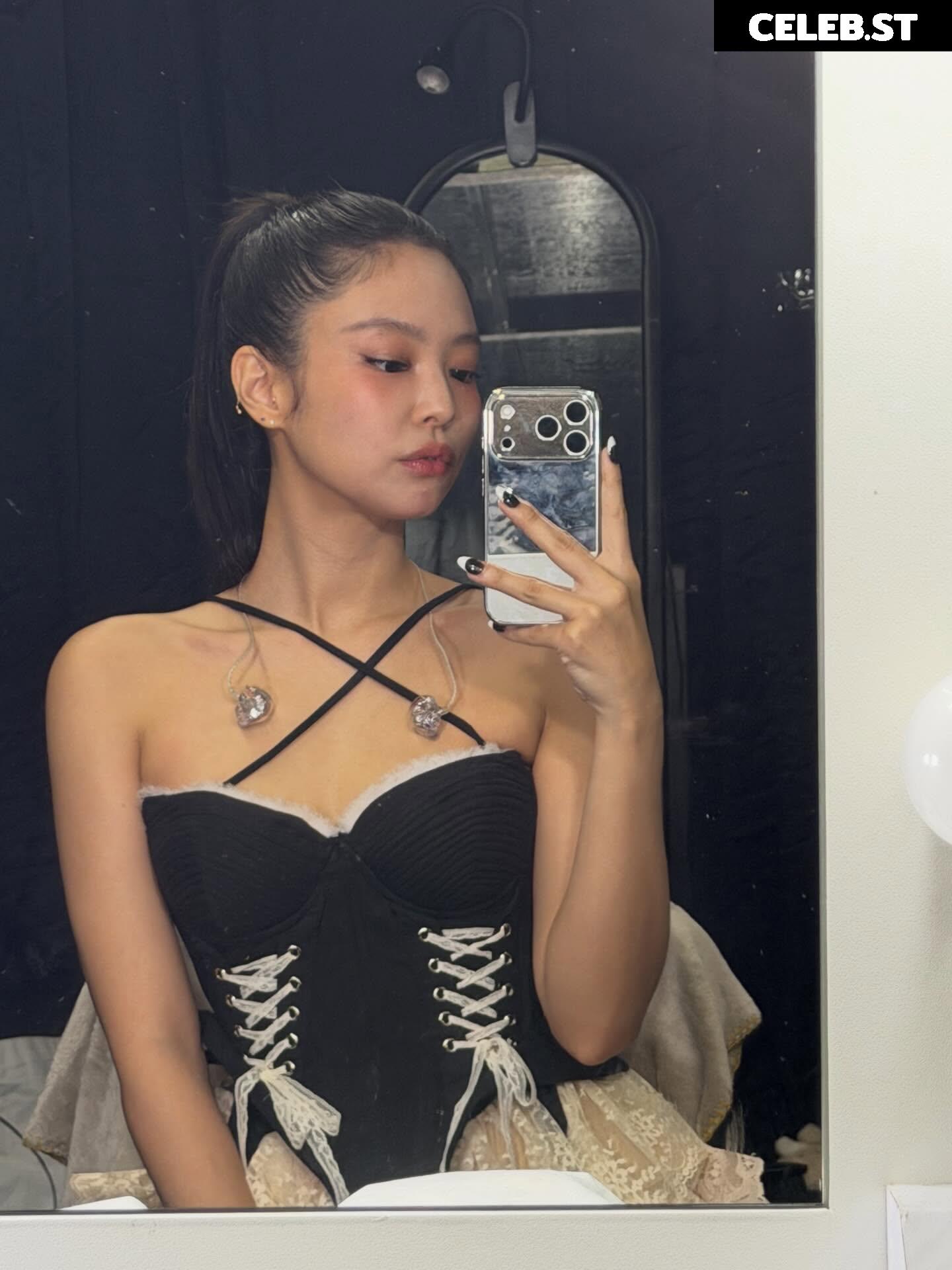 Jennie | BLΛƆKPIИK (Blackpink) Image 23836700