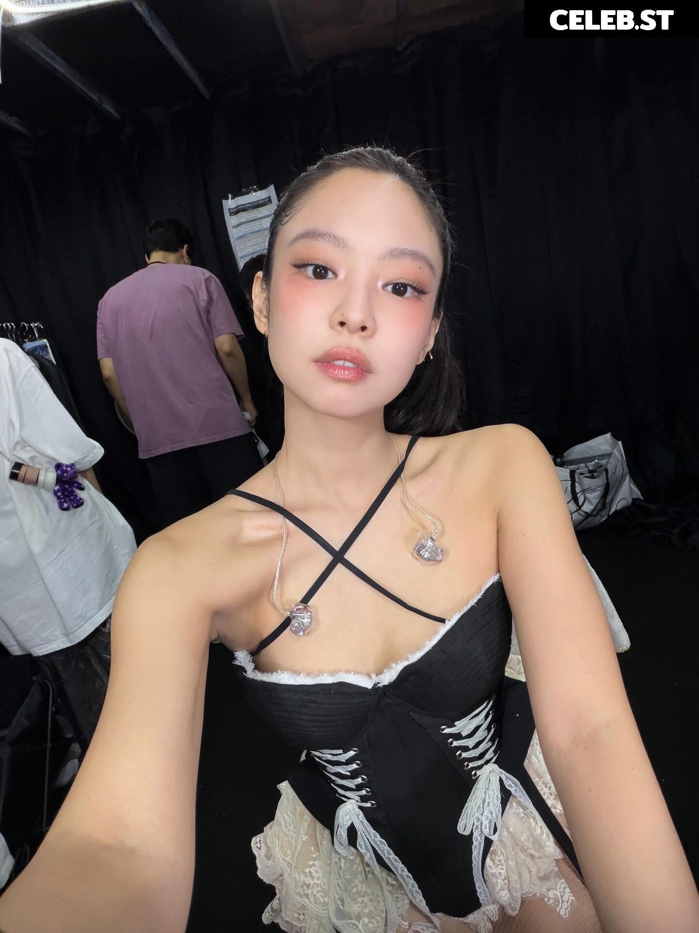 Jennie | BLΛƆKPIИK (Blackpink) Image 23836732