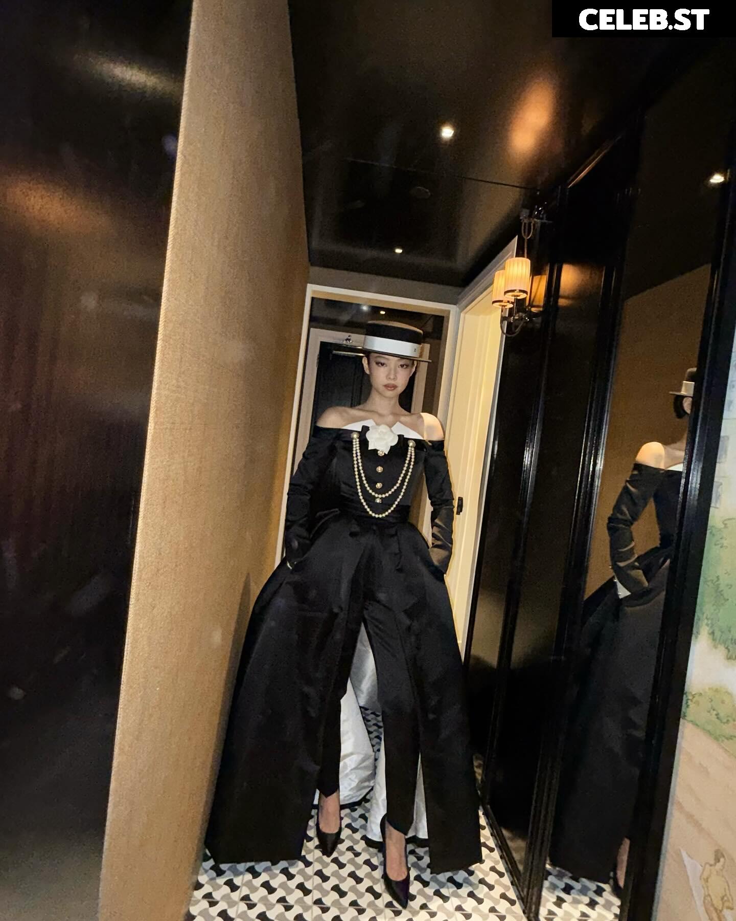 Jennie | BLΛƆKPIИK (Blackpink) Image 23836193