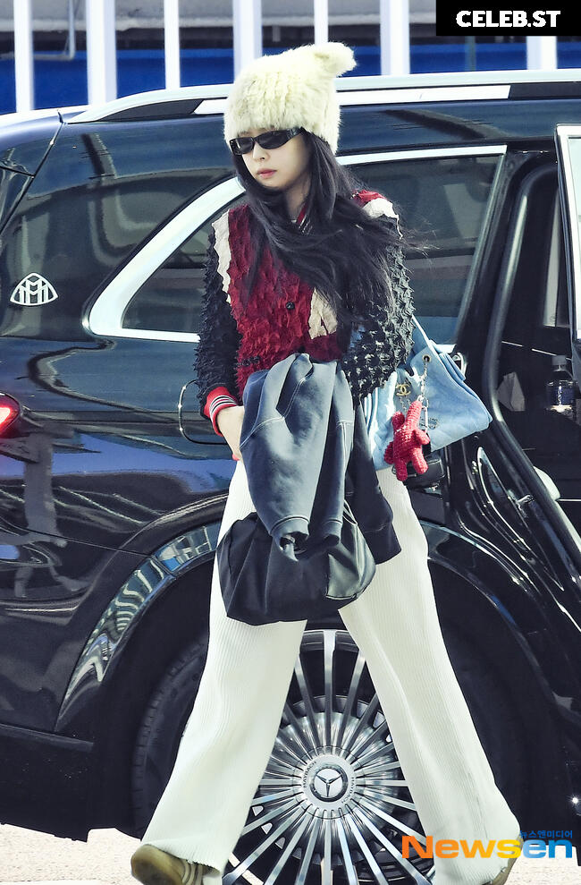 Jennie | BLΛƆKPIИK (Blackpink) Image 23836015