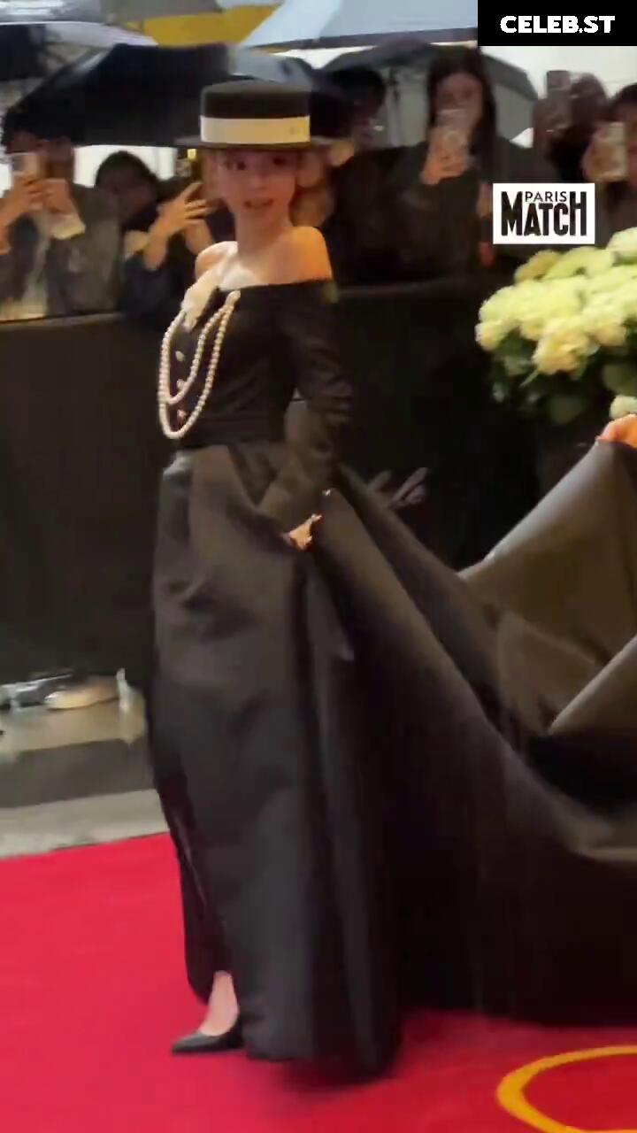 Jennie | BLΛƆKPIИK (Blackpink) Image 23836042