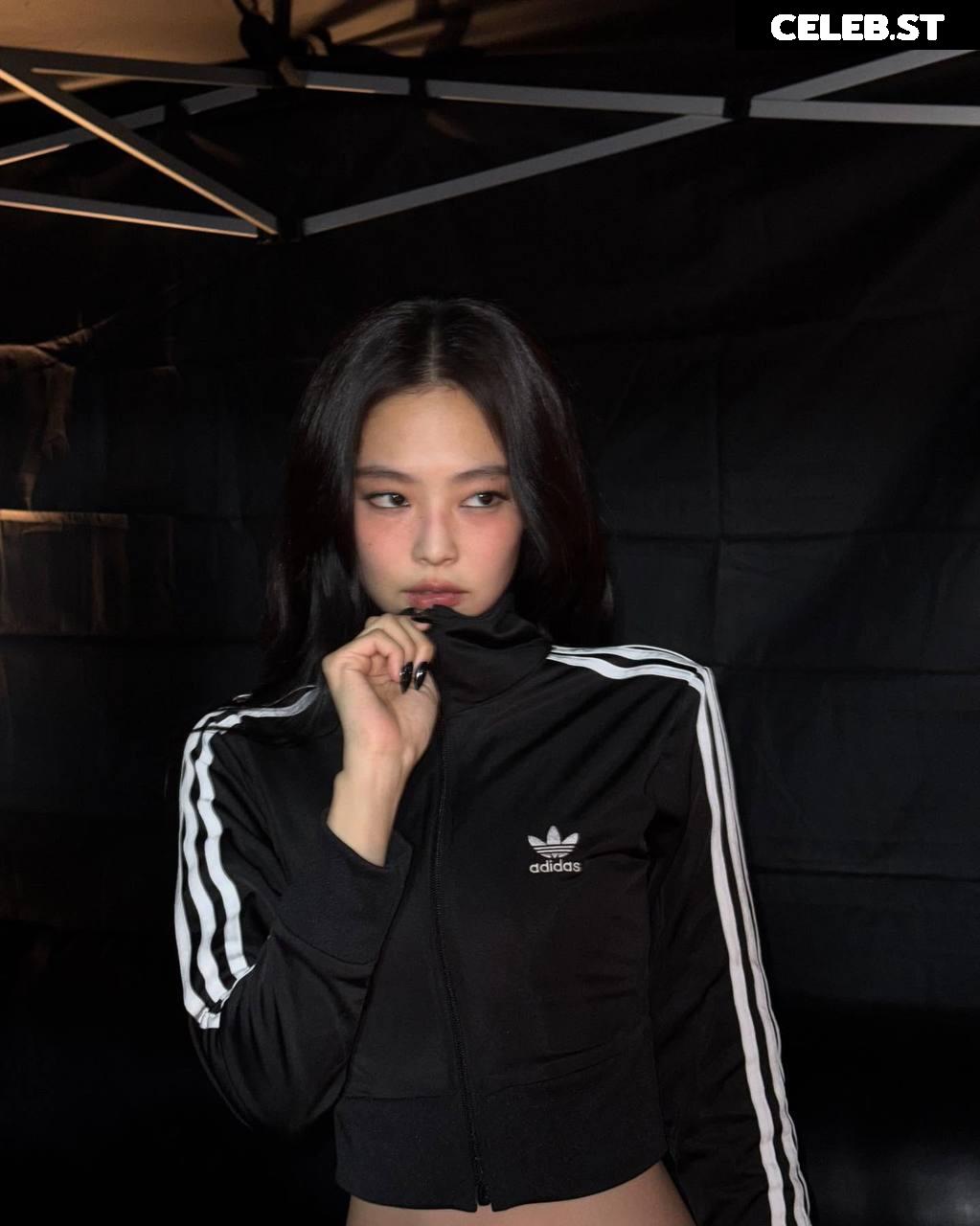Jennie | BLΛƆKPIИK (Blackpink) Image 23836385