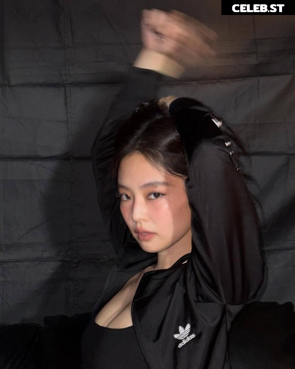 Jennie | BLΛƆKPIИK (Blackpink) Image 23836384