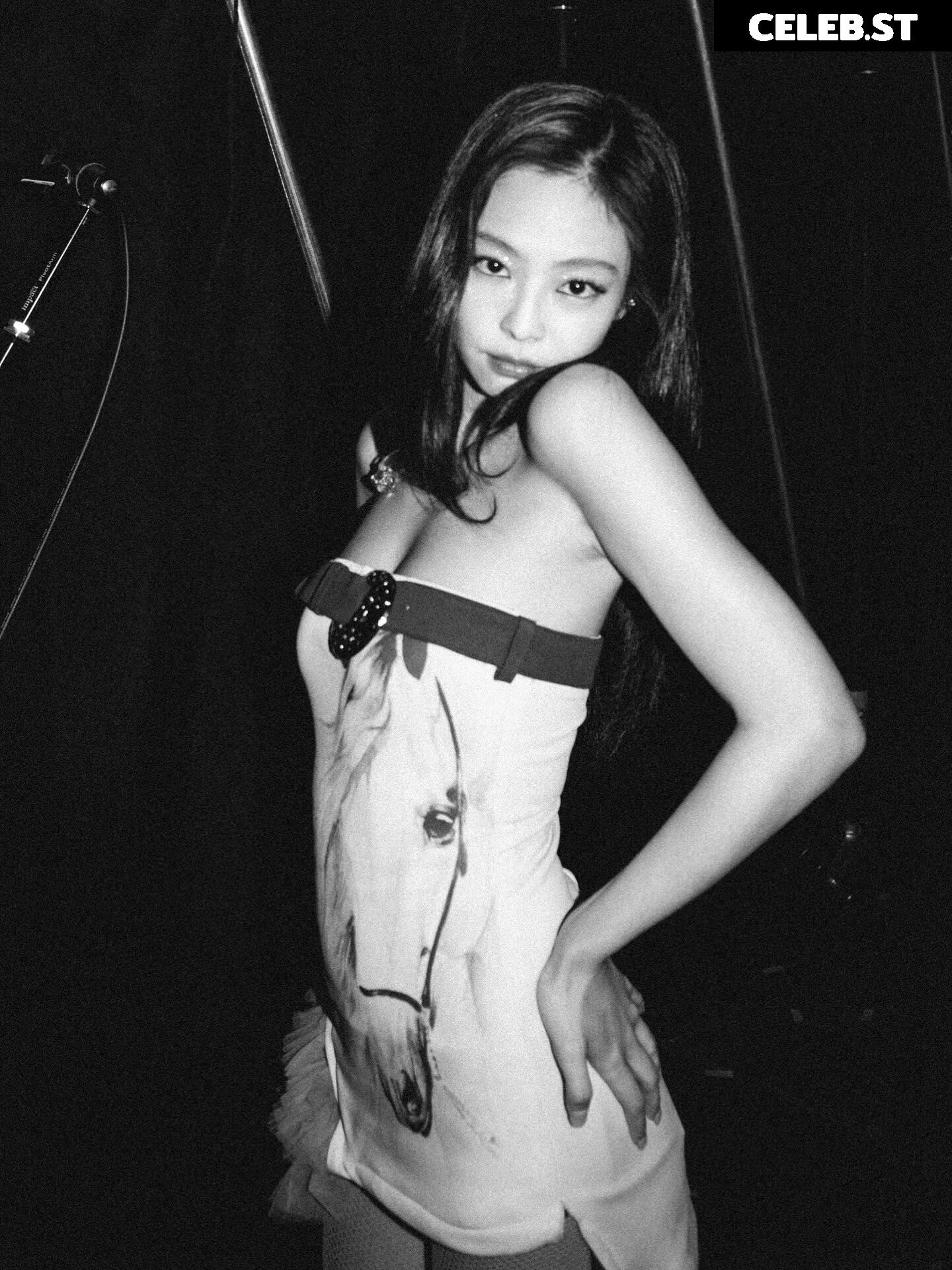 Jennie | BLΛƆKPIИK (Blackpink) Image 23836356