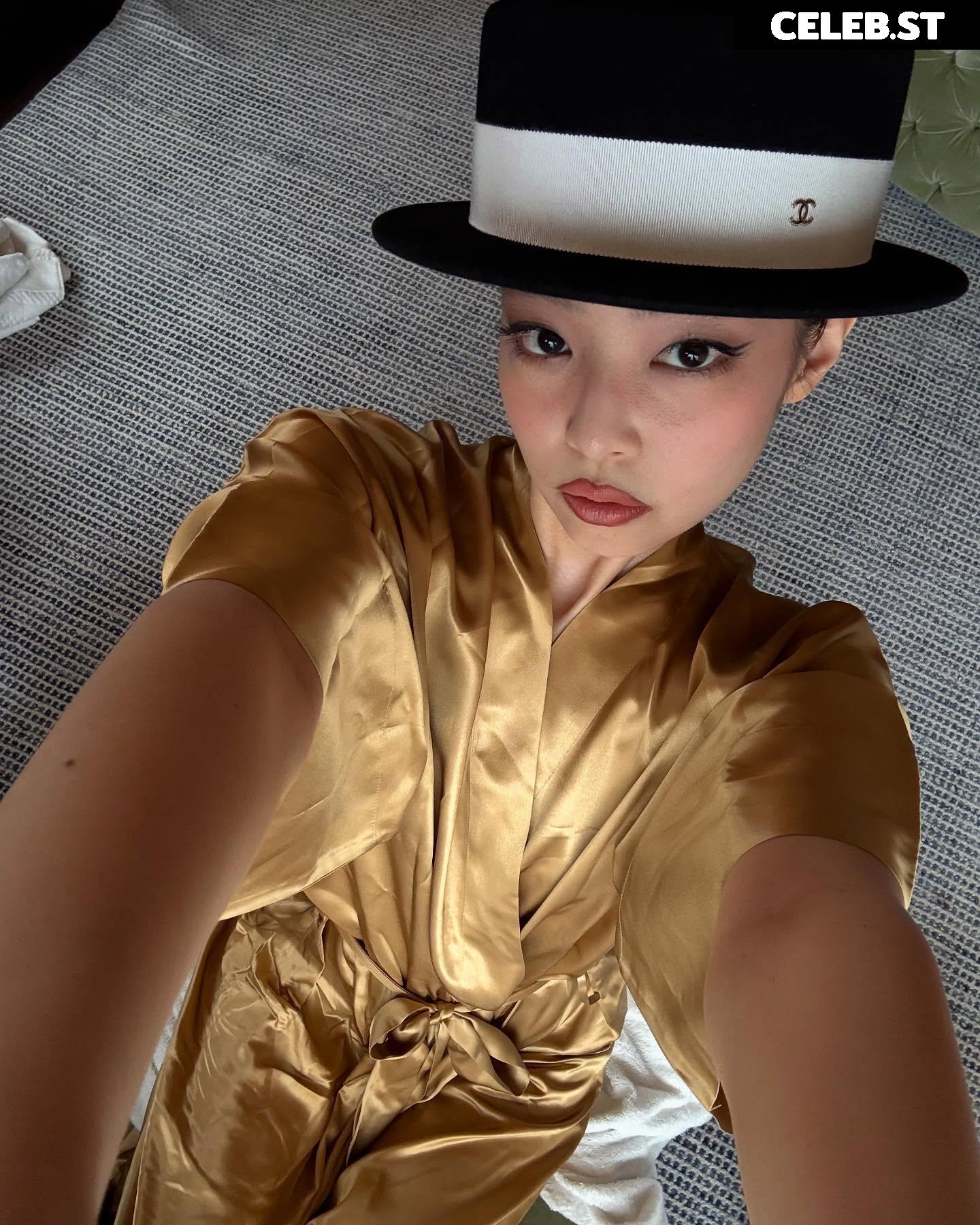 Jennie | BLΛƆKPIИK (Blackpink) Image 23836234
