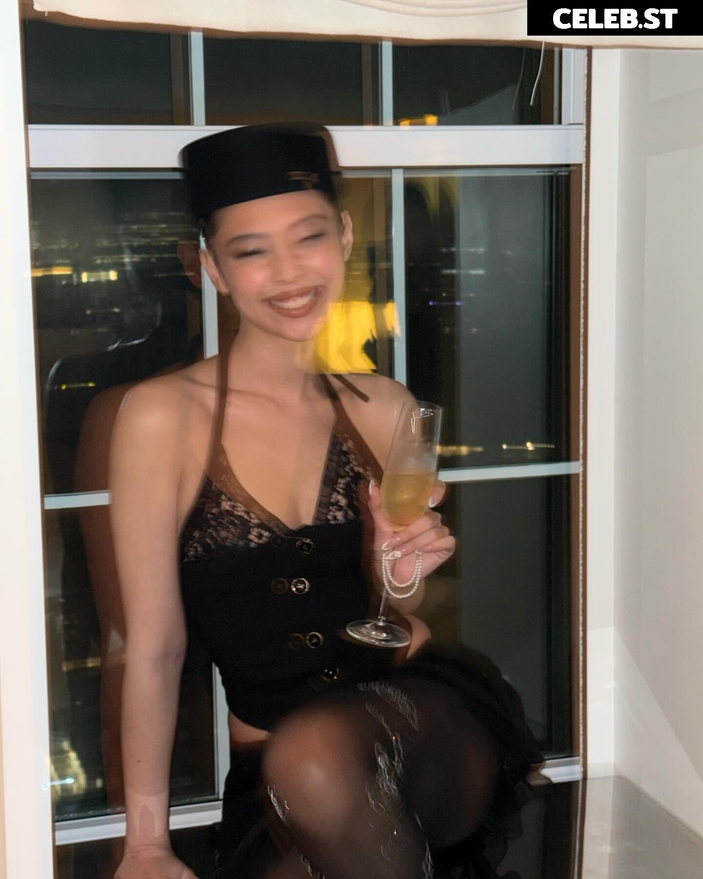 Jennie | BLΛƆKPIИK (Blackpink) Image 23836248