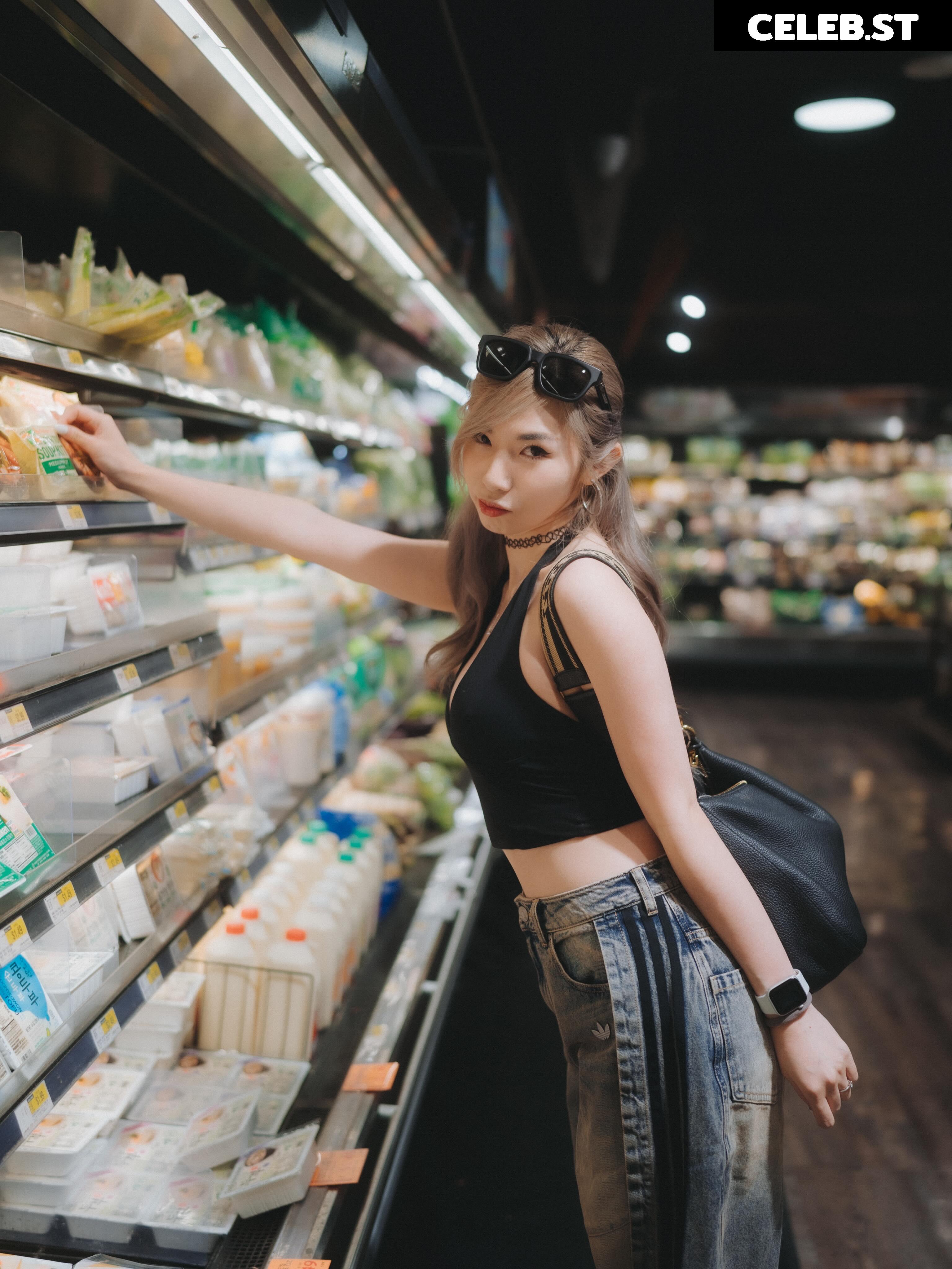 Leena (Aileena) Xu Image 23832300
