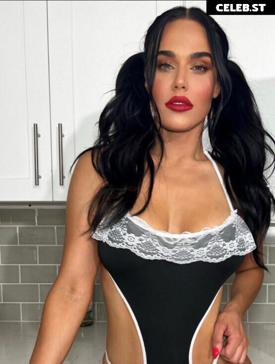 WWE Lana / CJ Perry Image 23839727