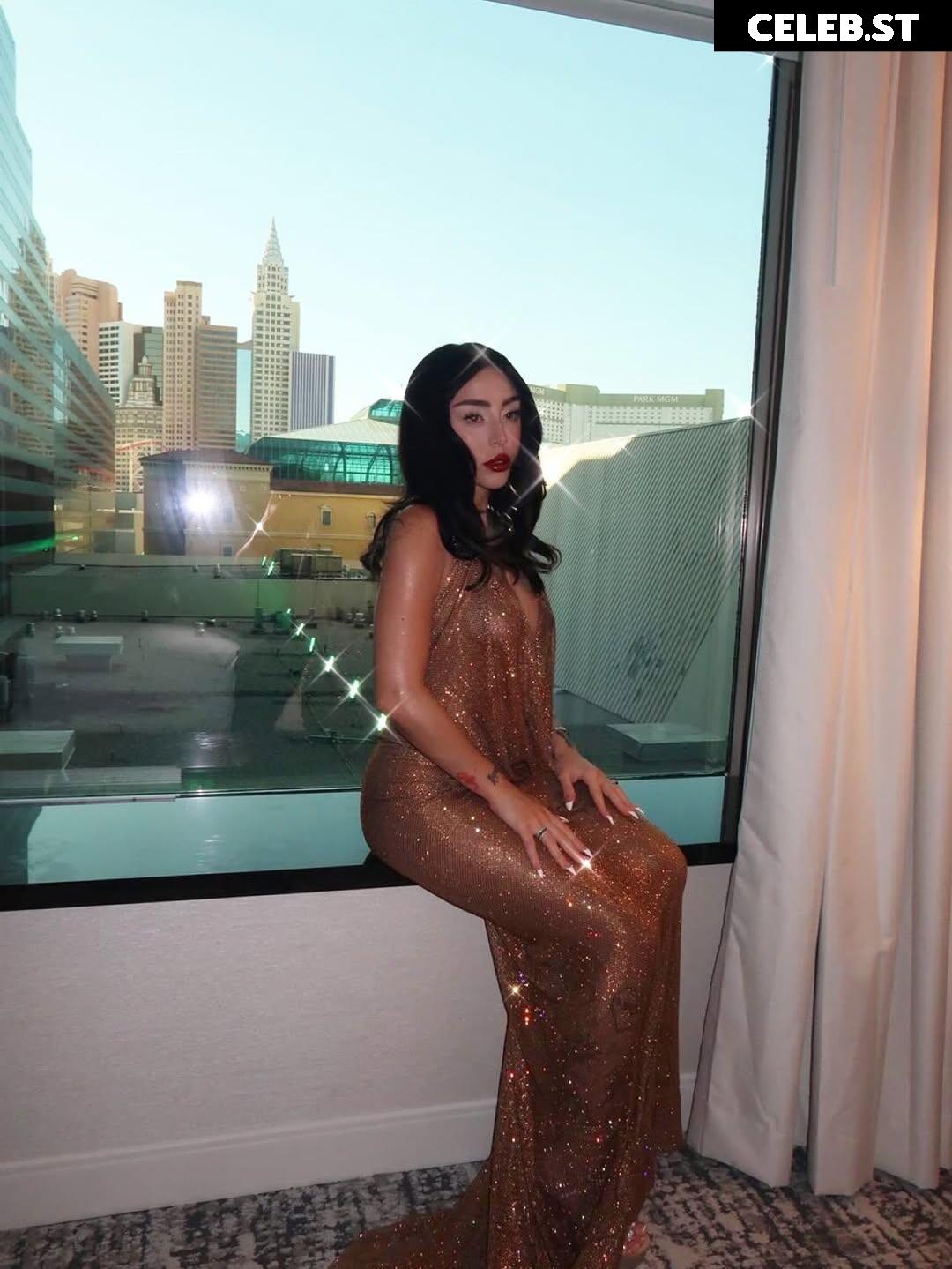 nicki nicole Image 23839229