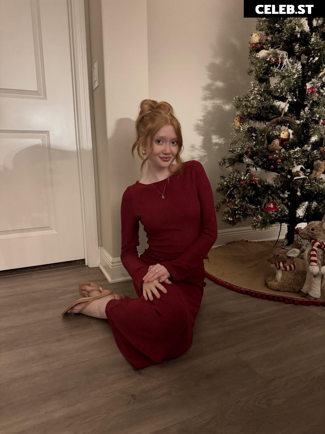 Makenna Kelly / Lifewithmak Image 23805507