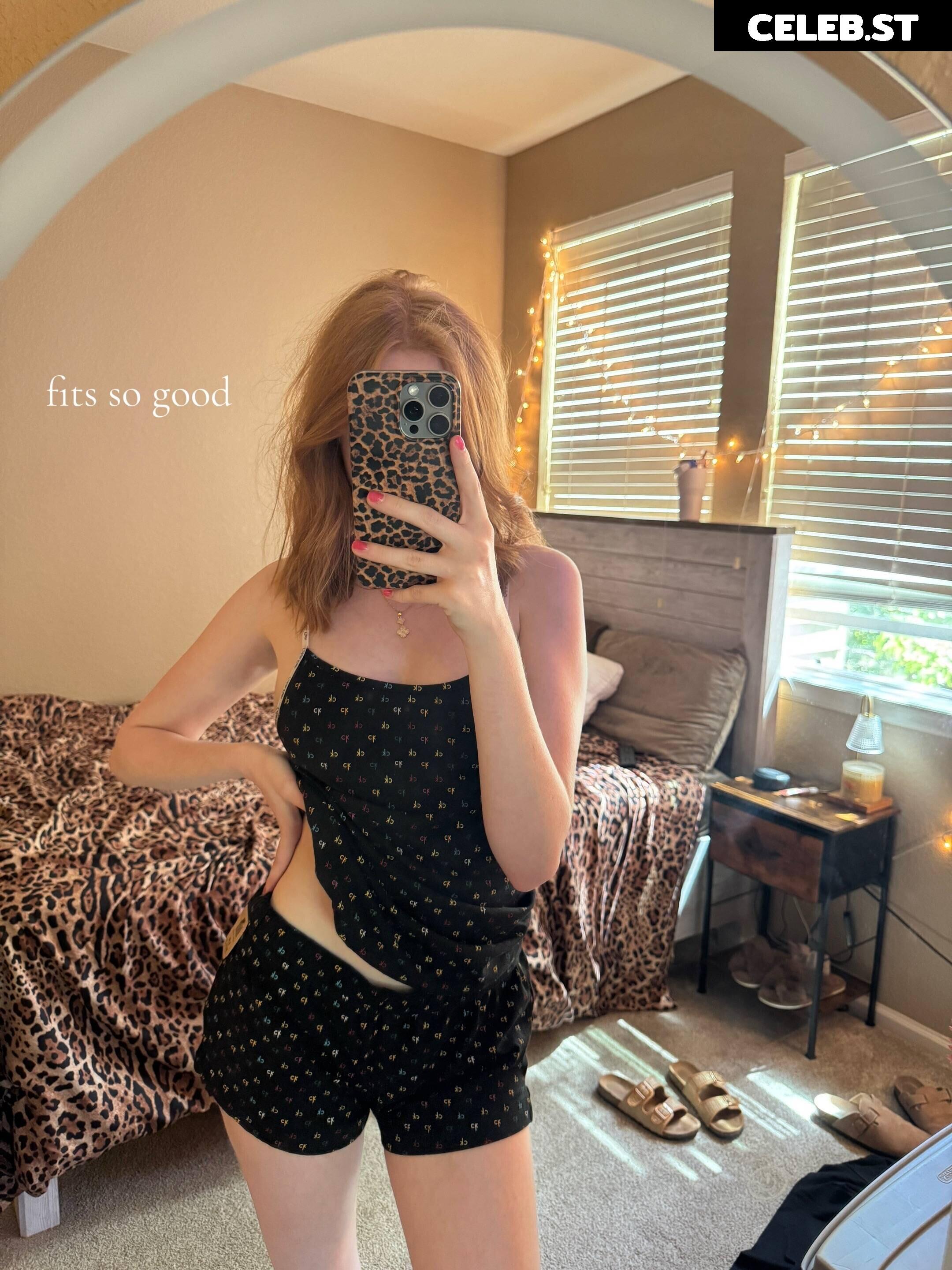 Makenna Kelly / Lifewithmak Image 23805404