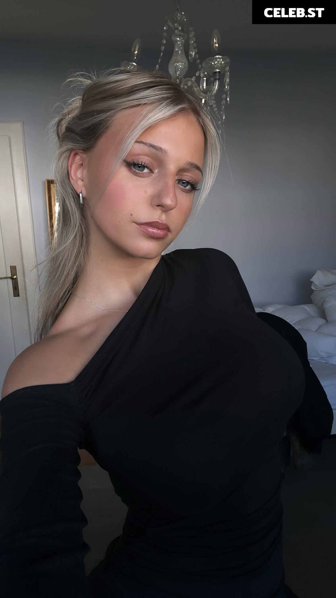 ellyy.ann / elly.ann / elly Image 23805728