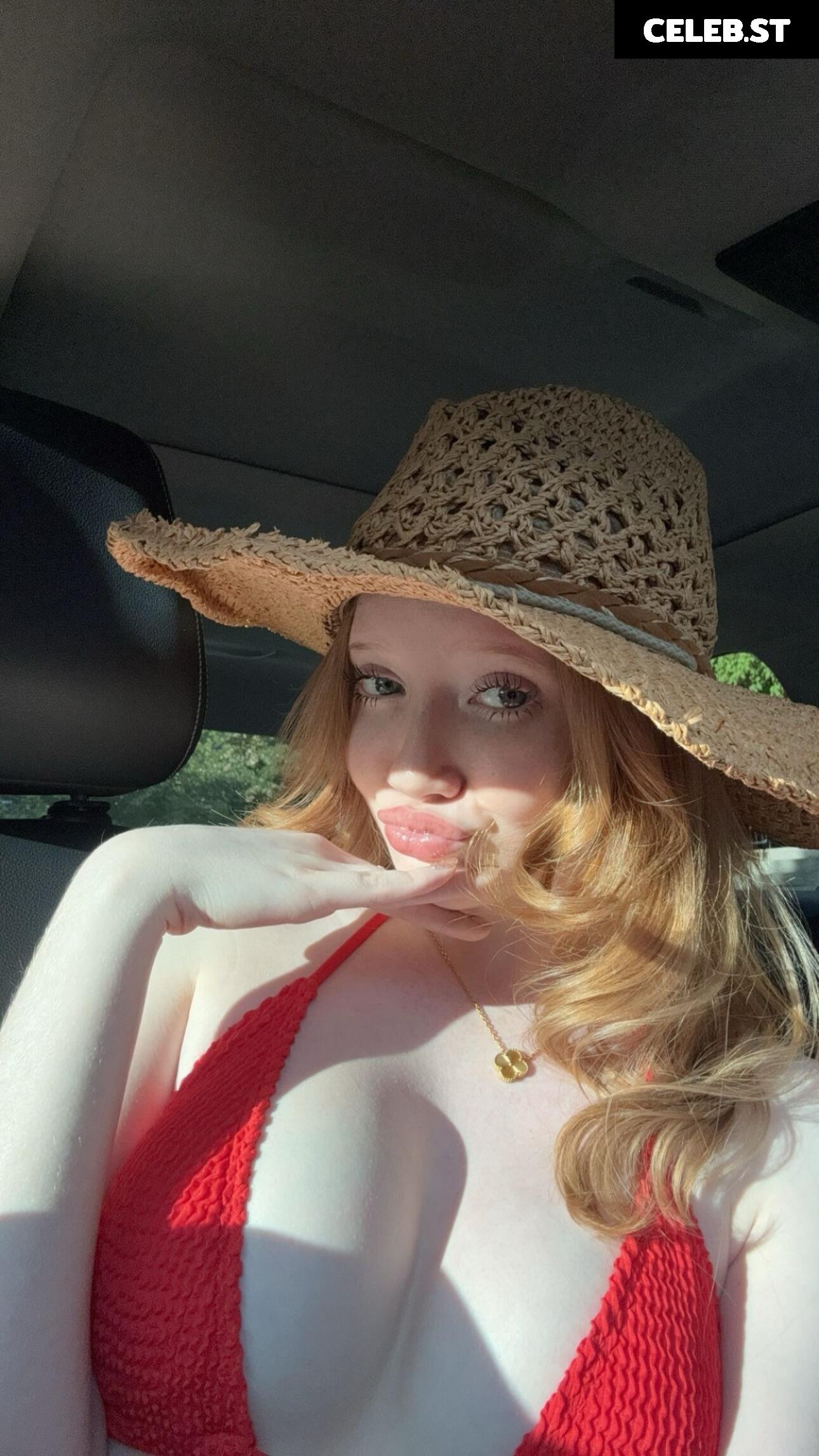 Makenna Kelly / Lifewithmak Image 23805072