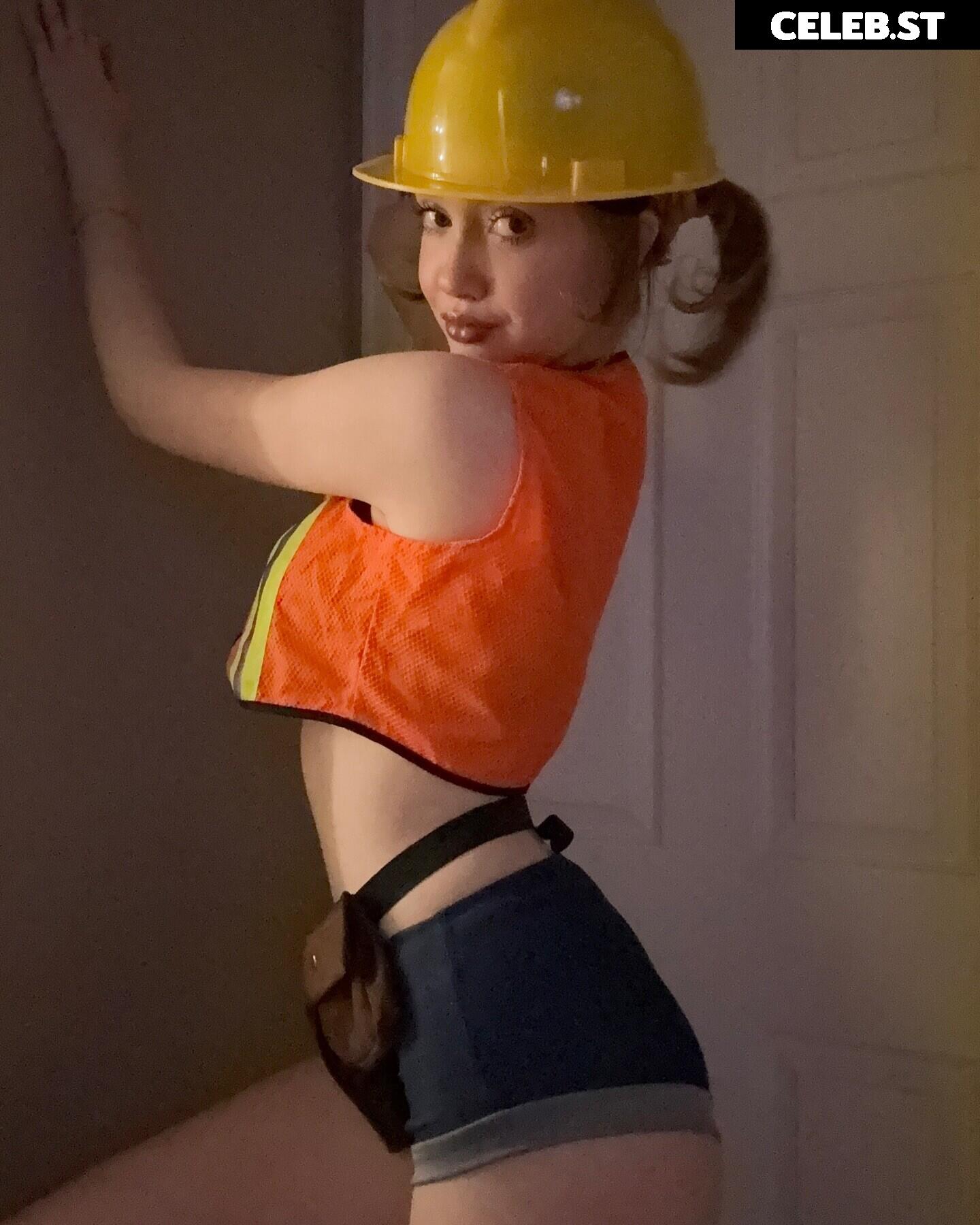 Makenna Kelly / Lifewithmak Image 23805079