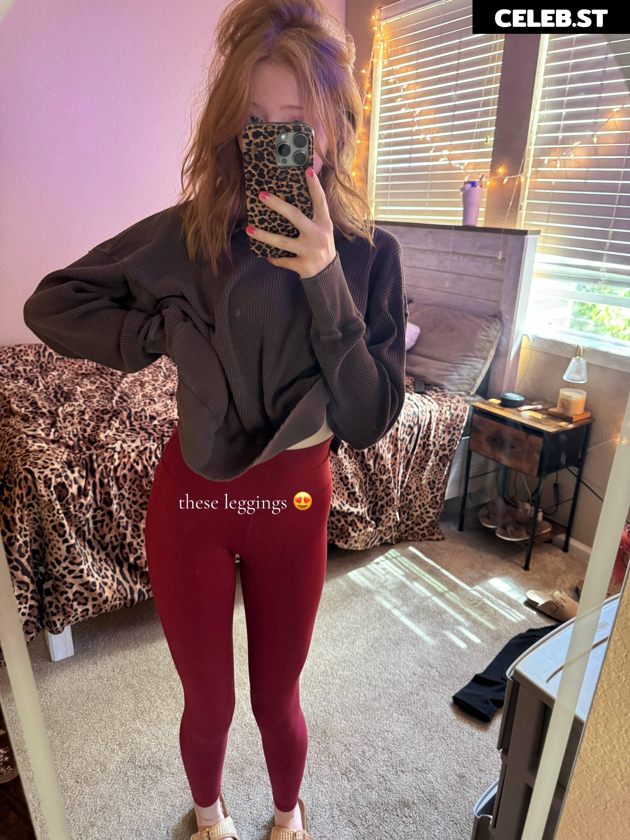 Makenna Kelly / Lifewithmak Image 23805395