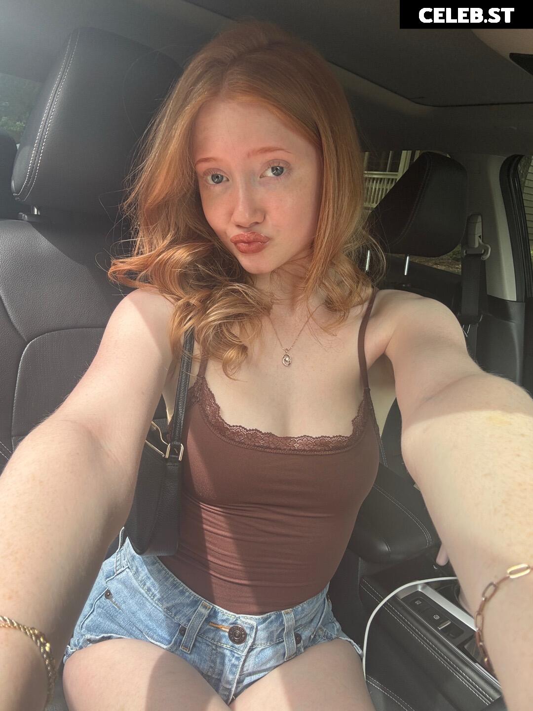 Makenna Kelly / Lifewithmak Image 23805374
