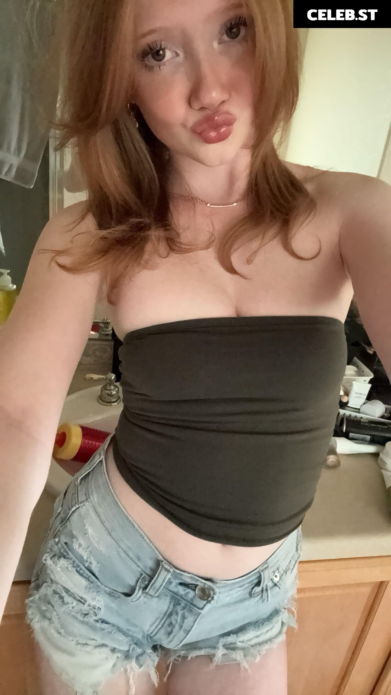 Makenna Kelly / Lifewithmak Image 23805277