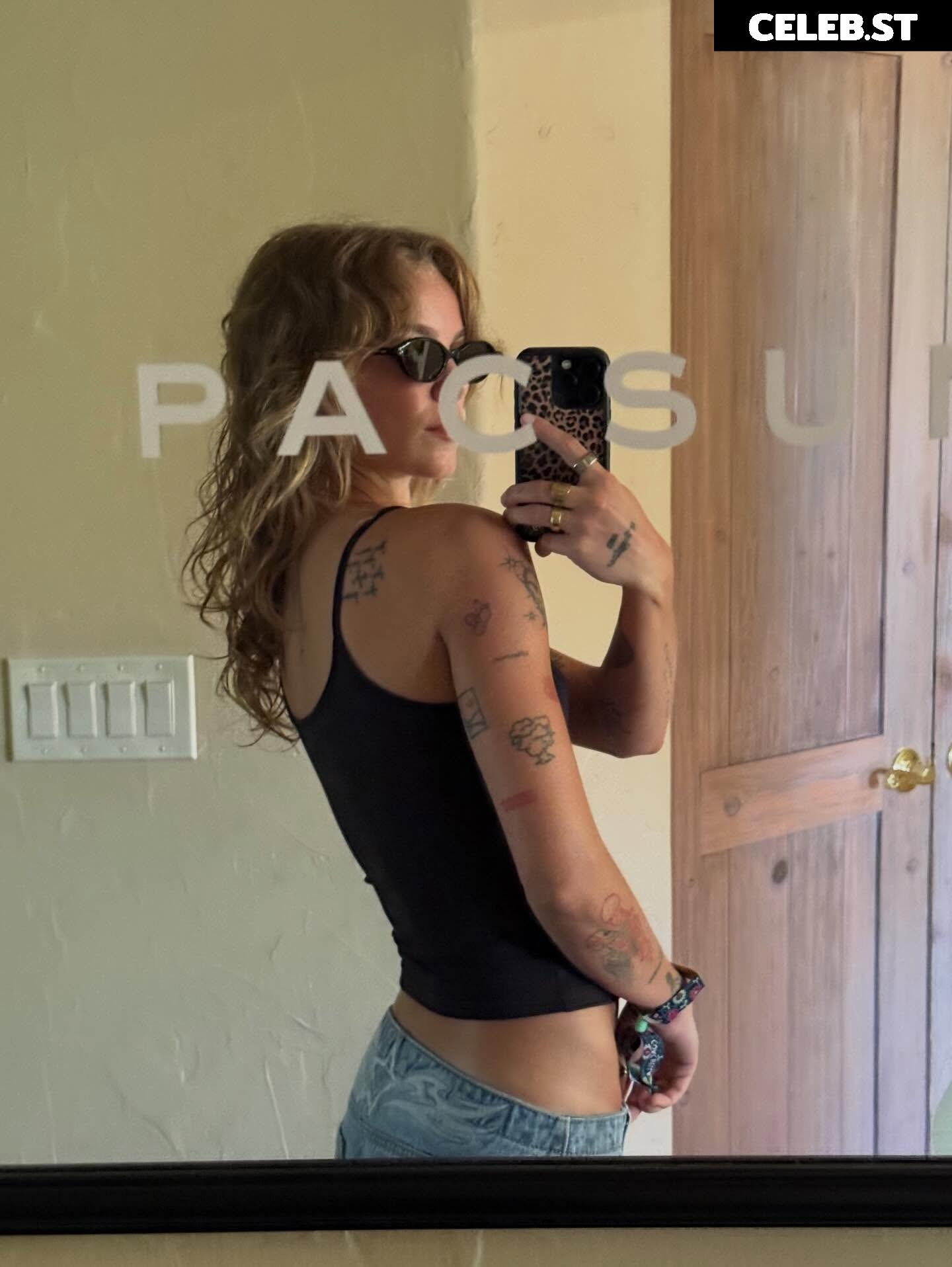 Anna Shumate / Annabananaxdddd Image 23800969