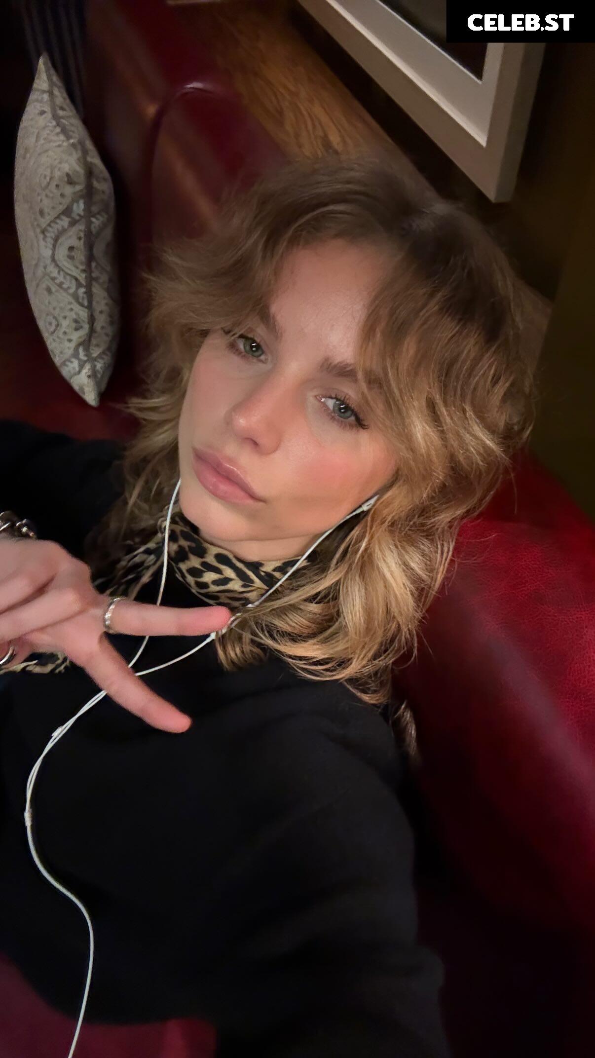 Anna Shumate / Annabananaxdddd Image 23800850