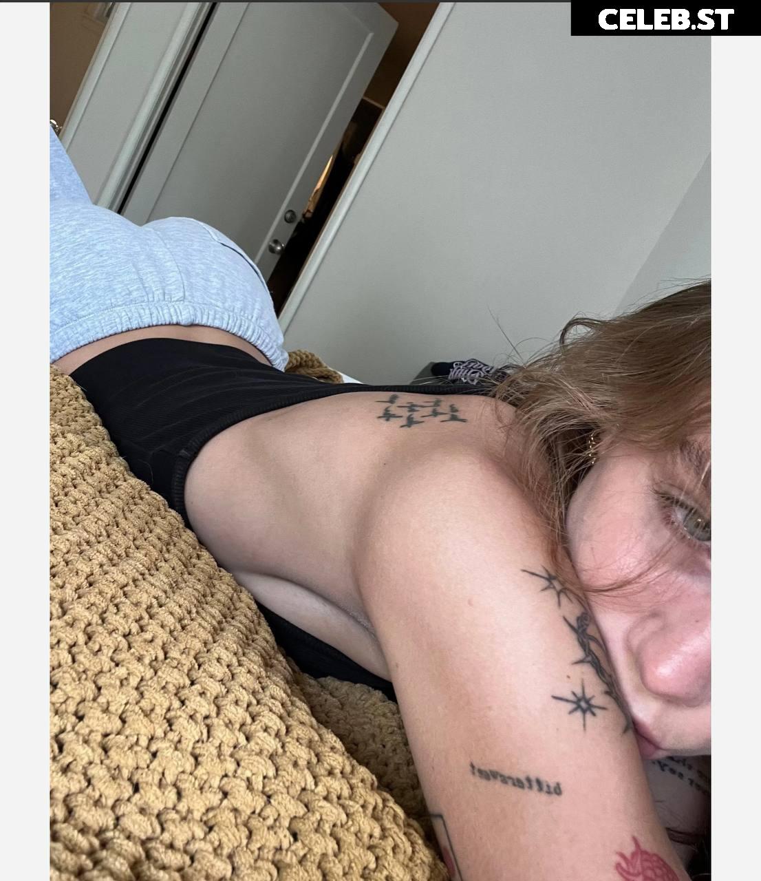 Anna Shumate / Annabananaxdddd Image 23800491