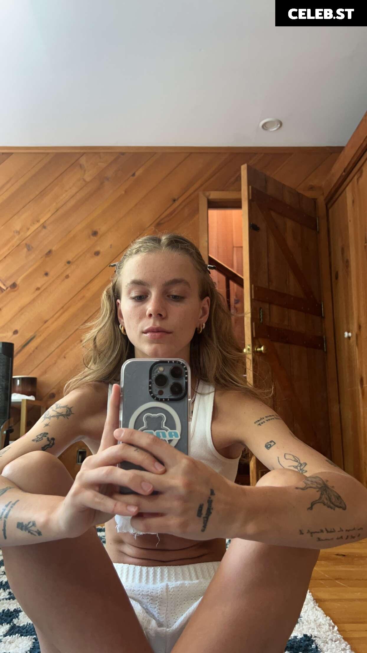 Anna Shumate / Annabananaxdddd Image 23800447