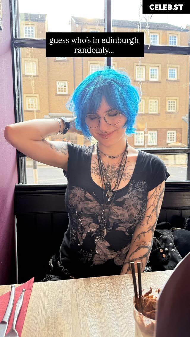 Lyra Crow (lyracr0w0) Image 23803277