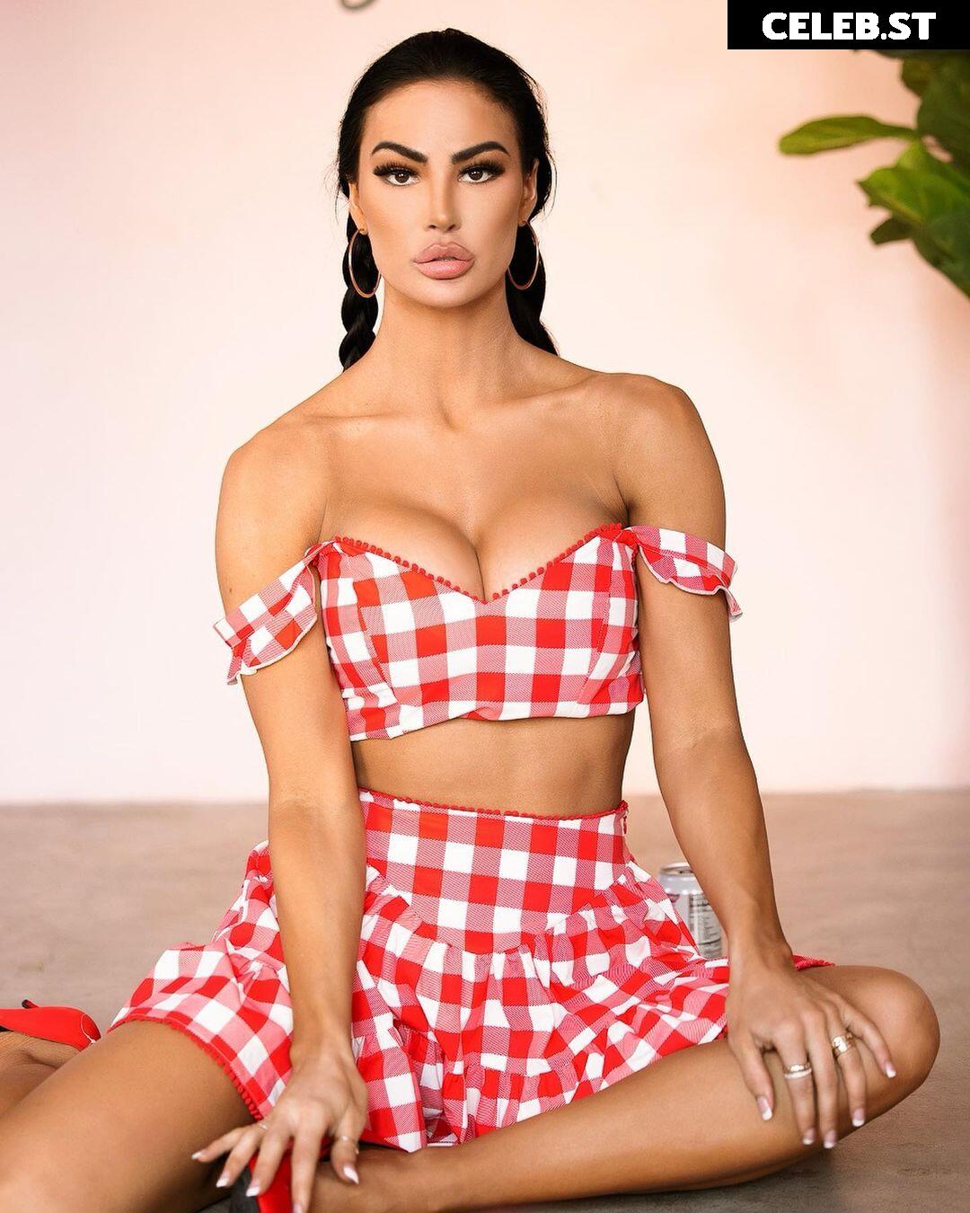 Katelyn Runck Image 23802500