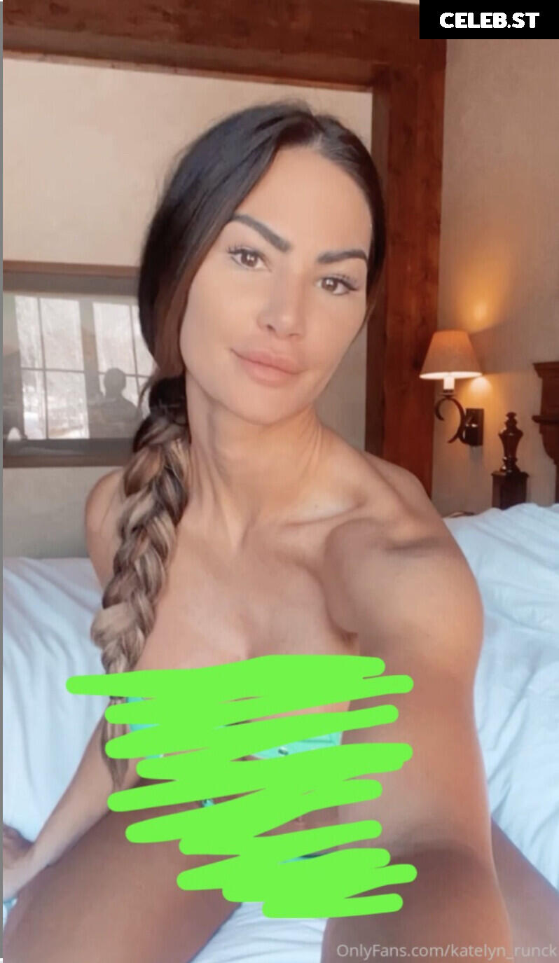 Katelyn Runck Image 23802745