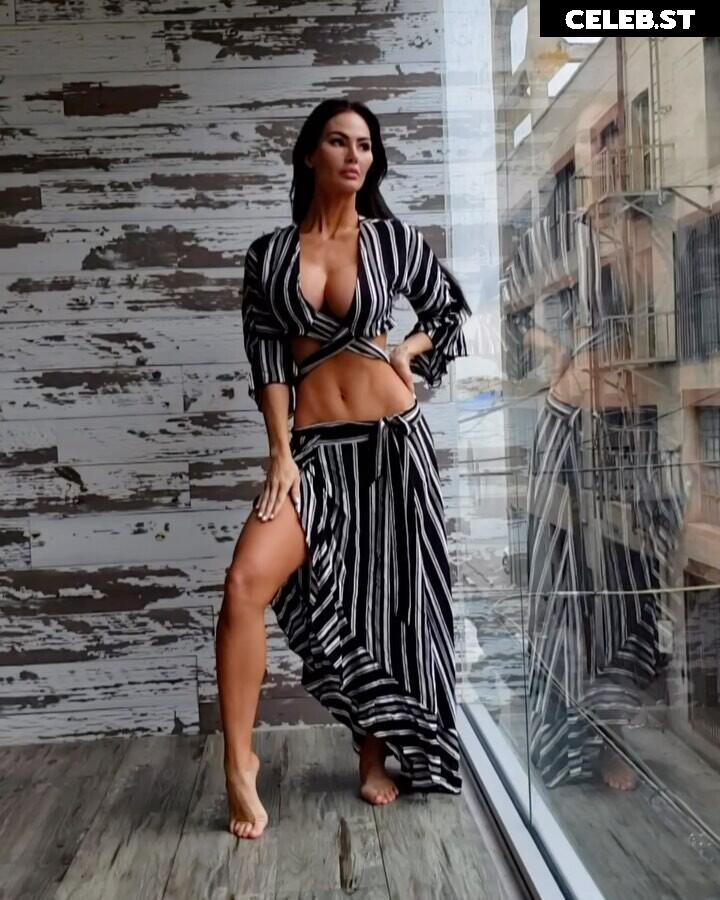 Katelyn Runck Image 23802263