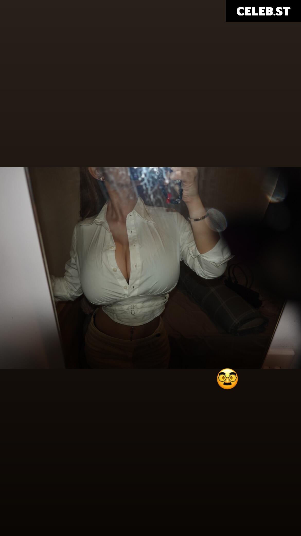 Anastasya Khosasih Image 23809752