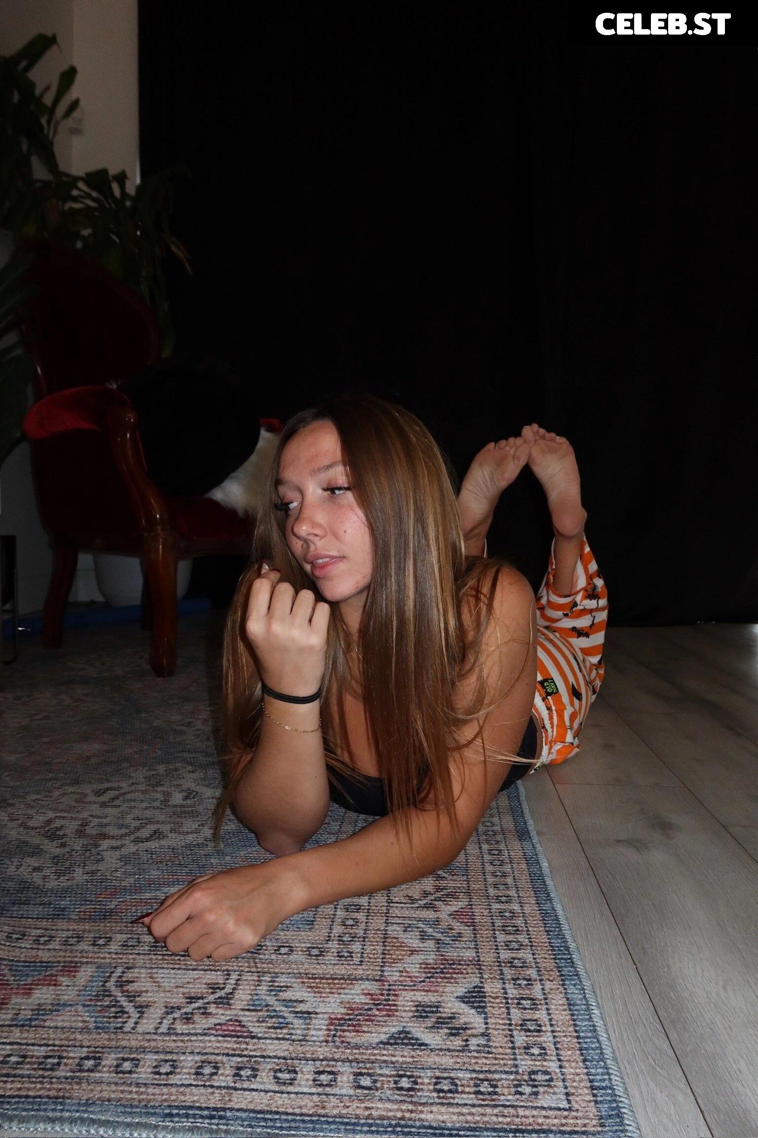 Crazyjamjam_ Image 23809182