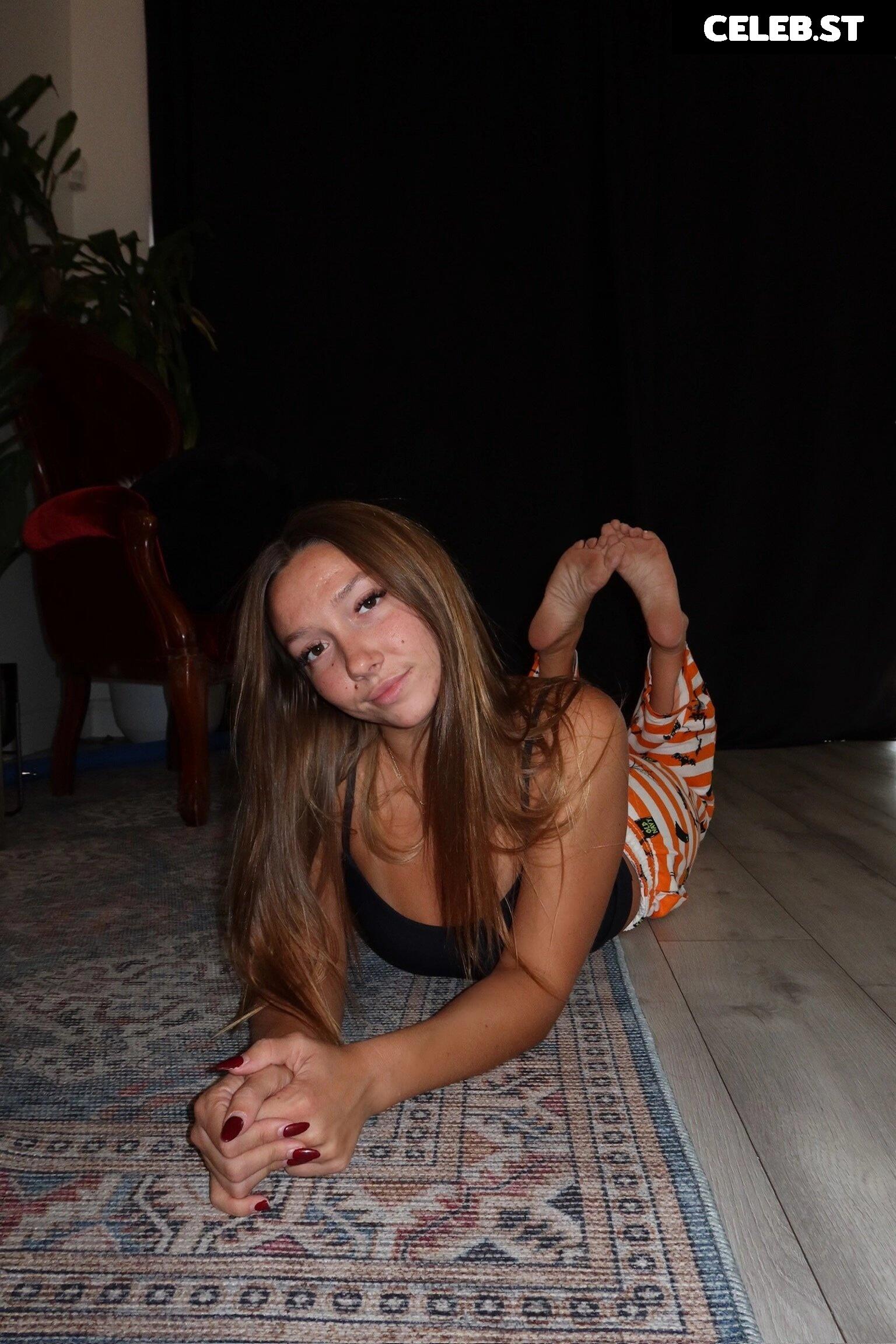 Crazyjamjam_ Image 23809180