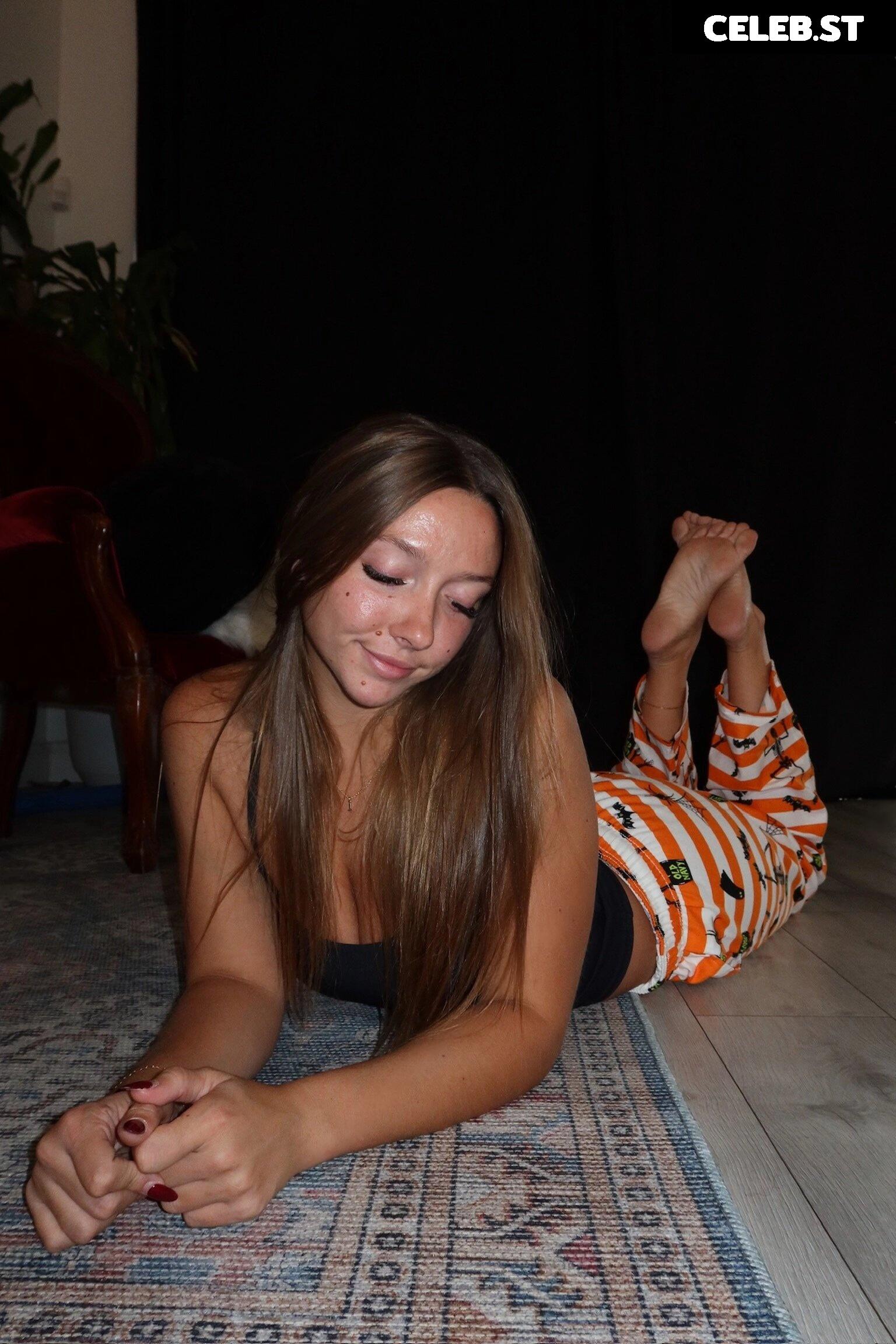 Crazyjamjam_ Image 23809189