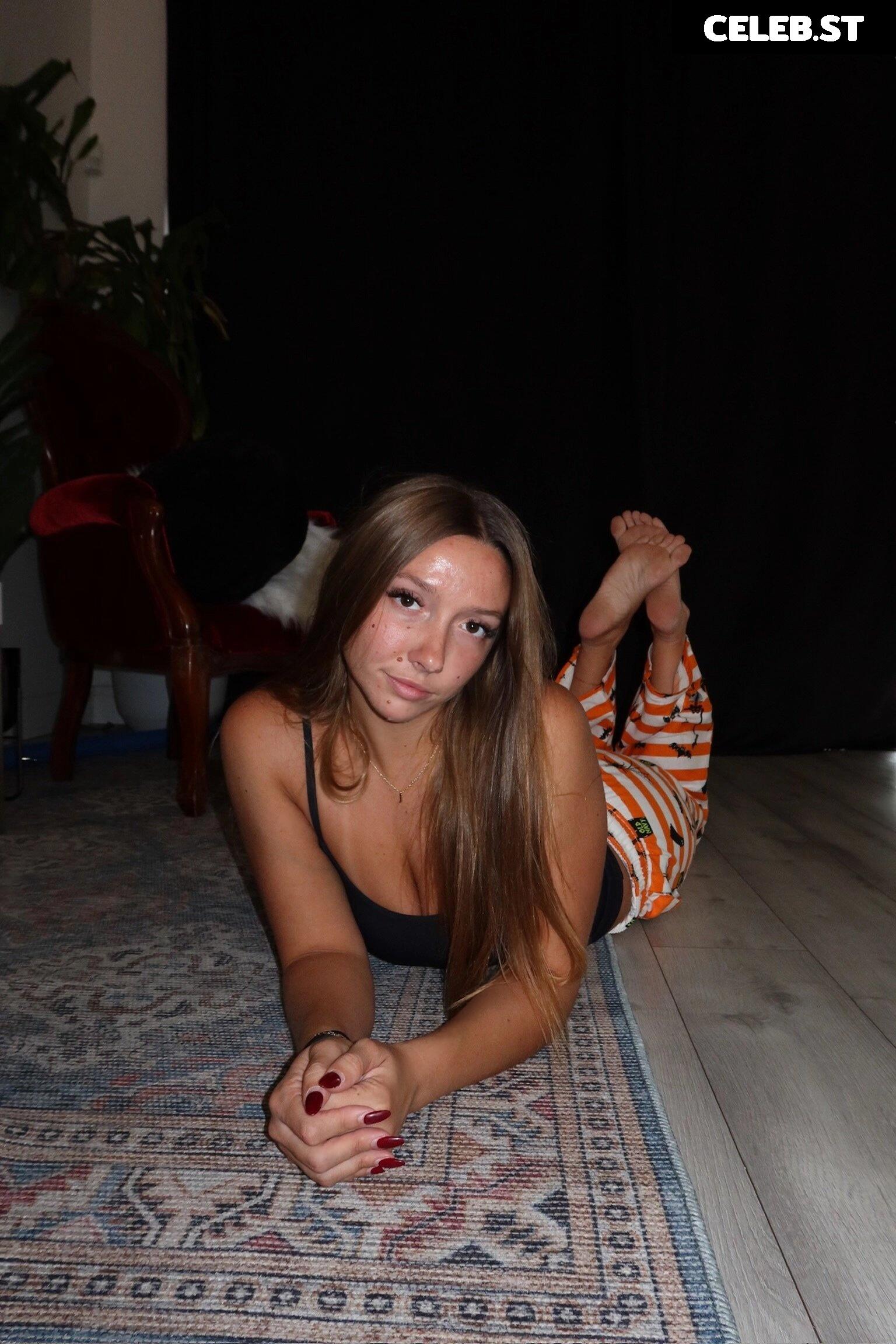 Crazyjamjam_ Image 23809175