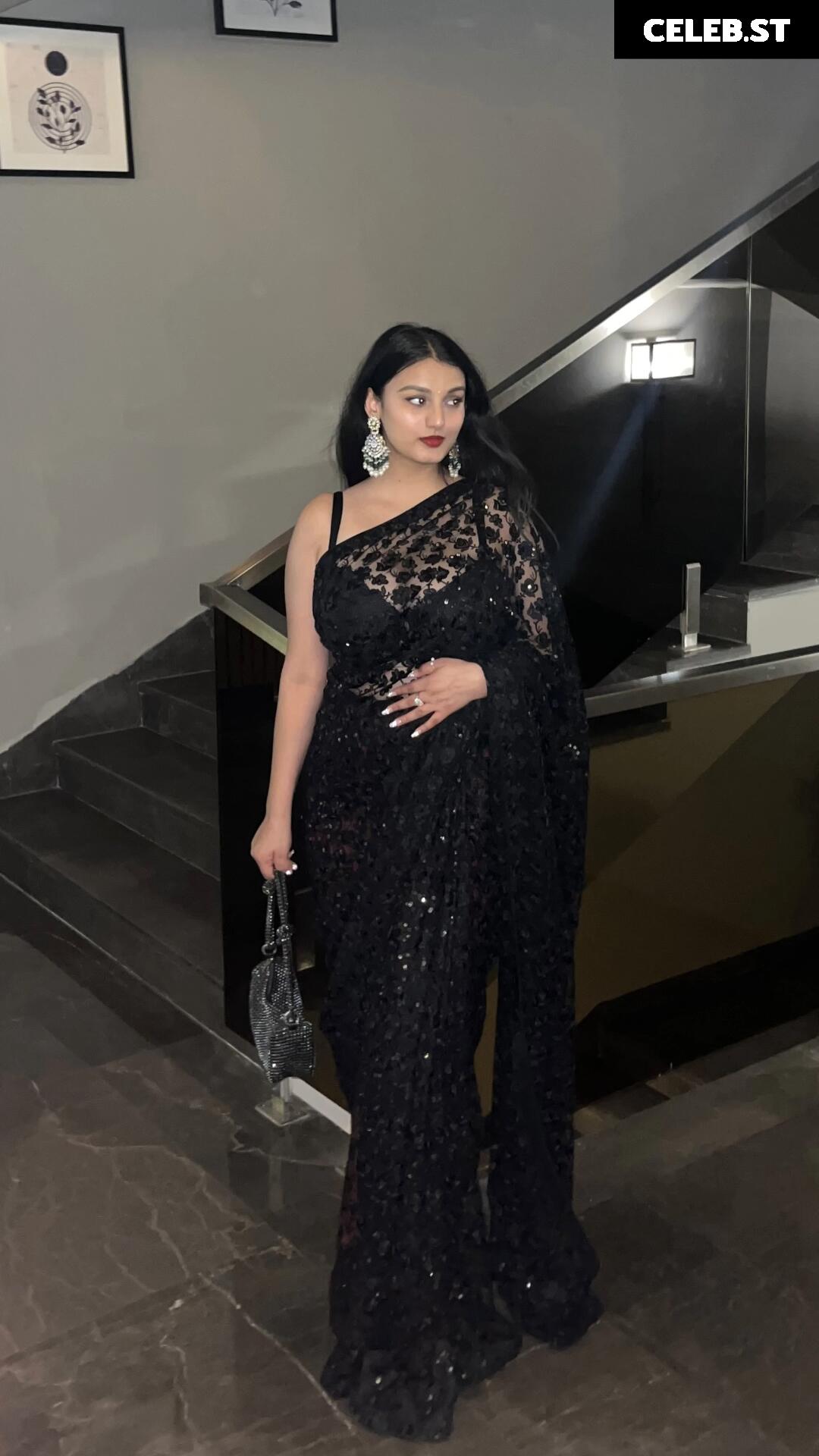 @_ayushaaaa__, Ayusha, busty Indian influencer Image 23895500