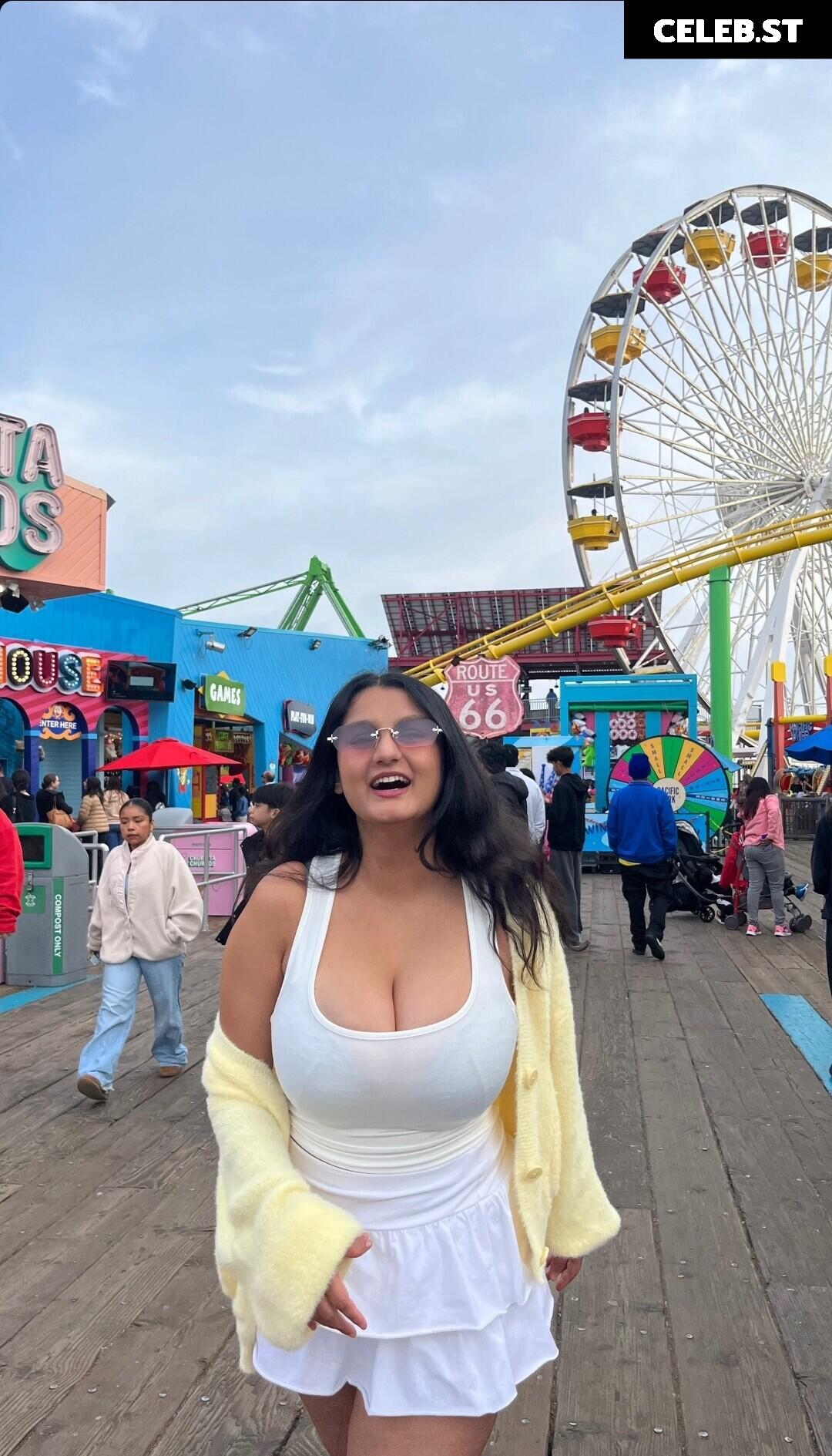 @_ayushaaaa__, Ayusha, busty Indian influencer Image 23895547