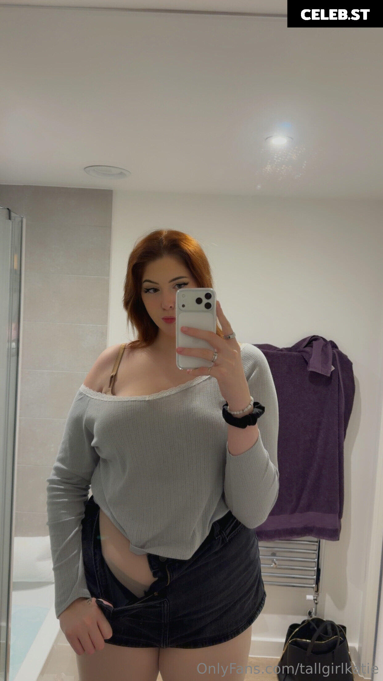 Katie Woolls / tallgirlkatie Image 23893565