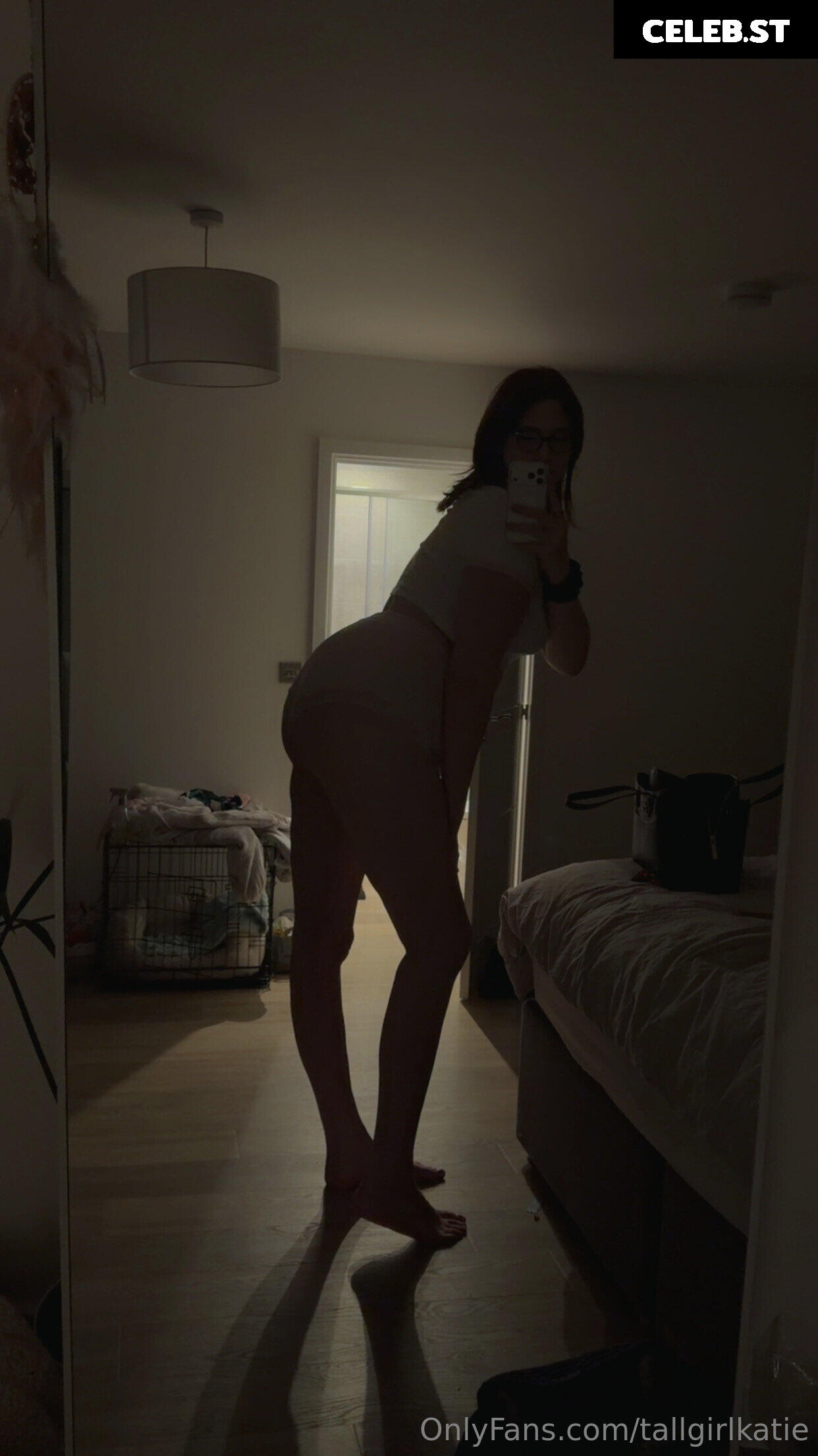 Katie Woolls / tallgirlkatie Image 23893621