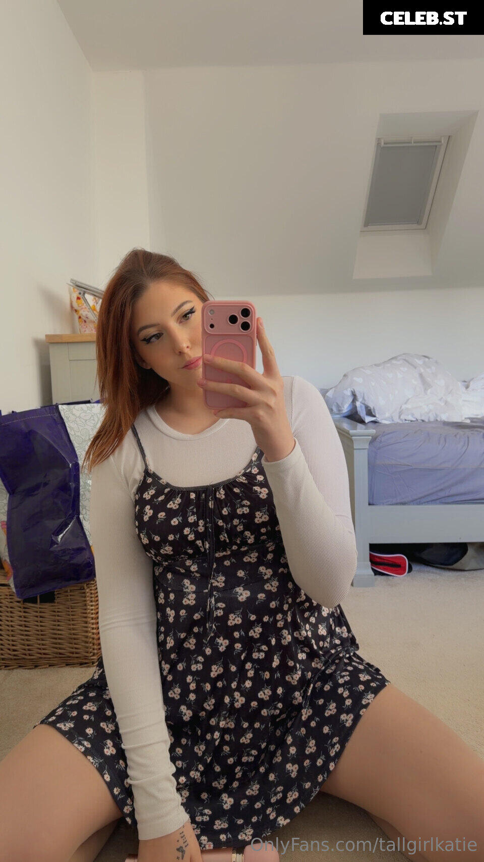 Katie Woolls / tallgirlkatie Image 23893656