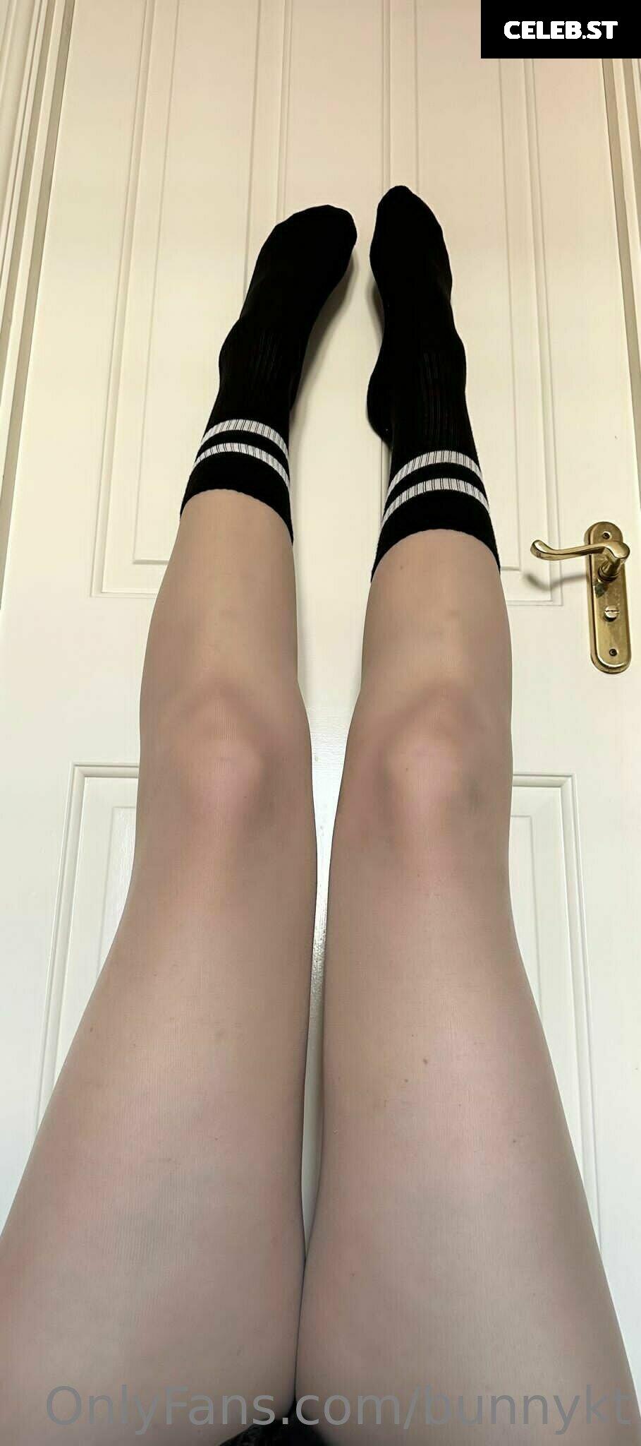 Katie Woolls / tallgirlkatie Image 23893243