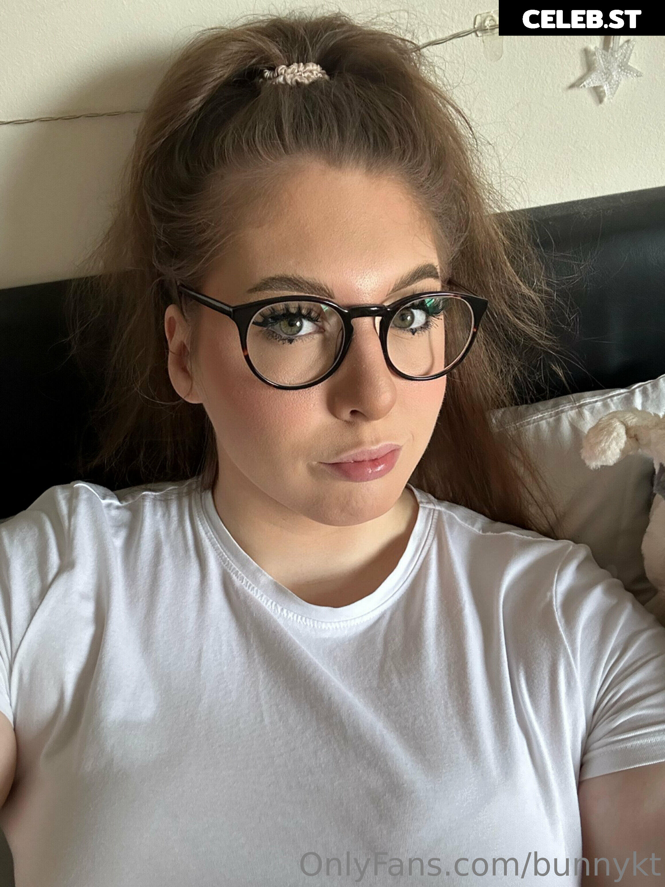Katie Woolls / tallgirlkatie Image 23893242