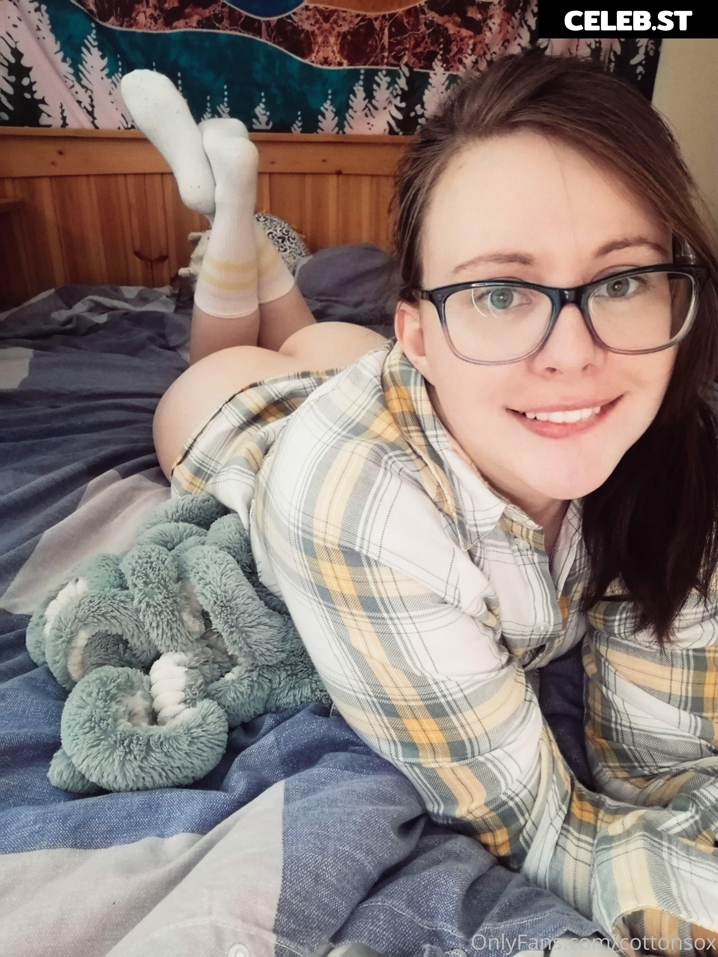 Alice Cotton Sox Image 23885909