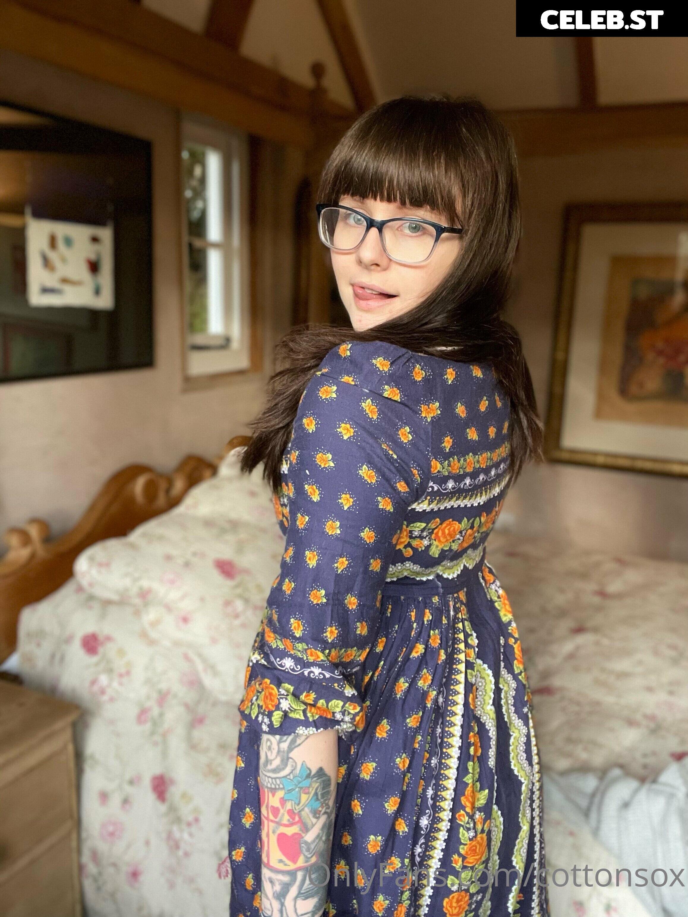 Alice Cotton Sox Image 23886398