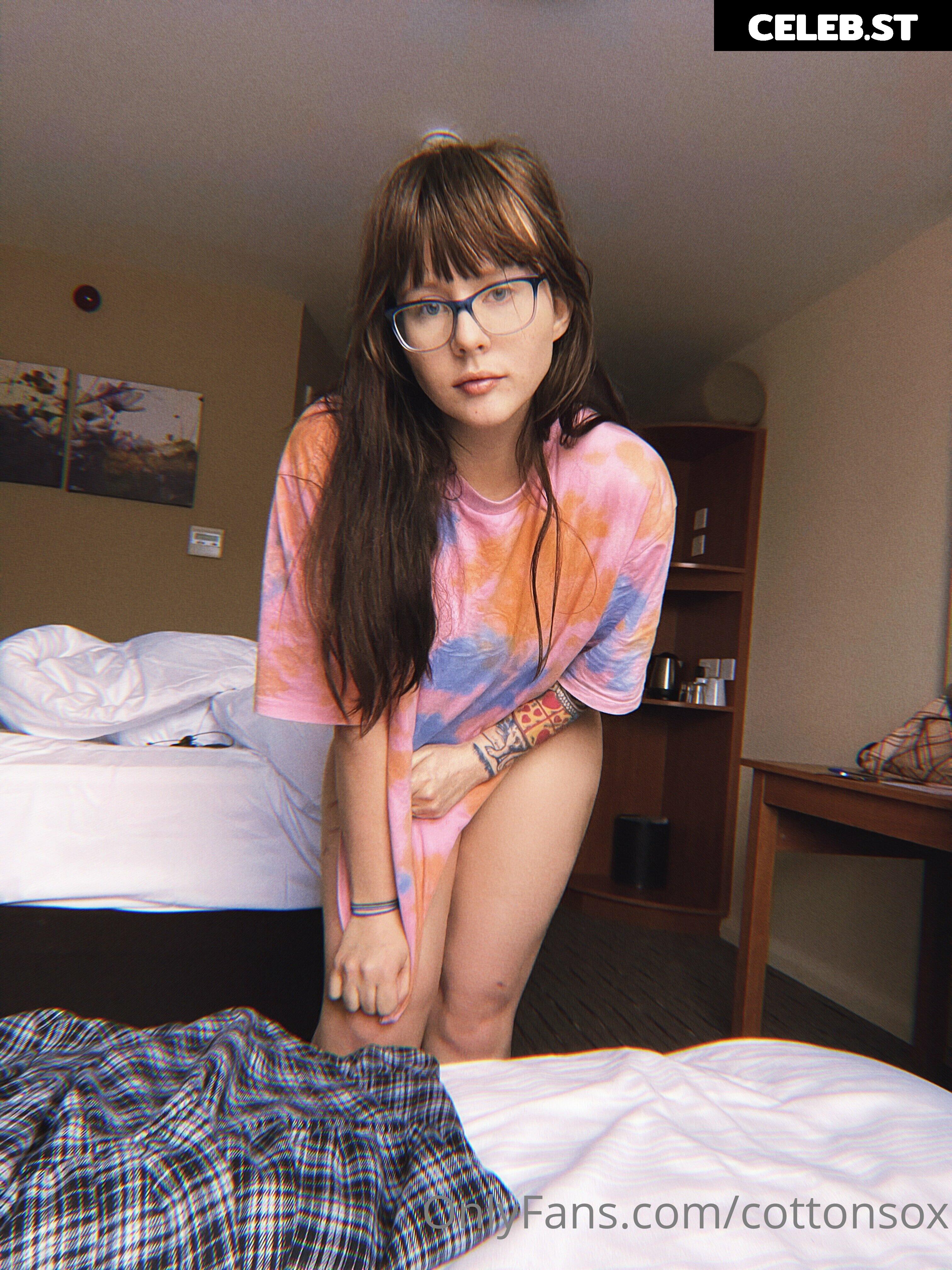 Alice Cotton Sox Image 23886364