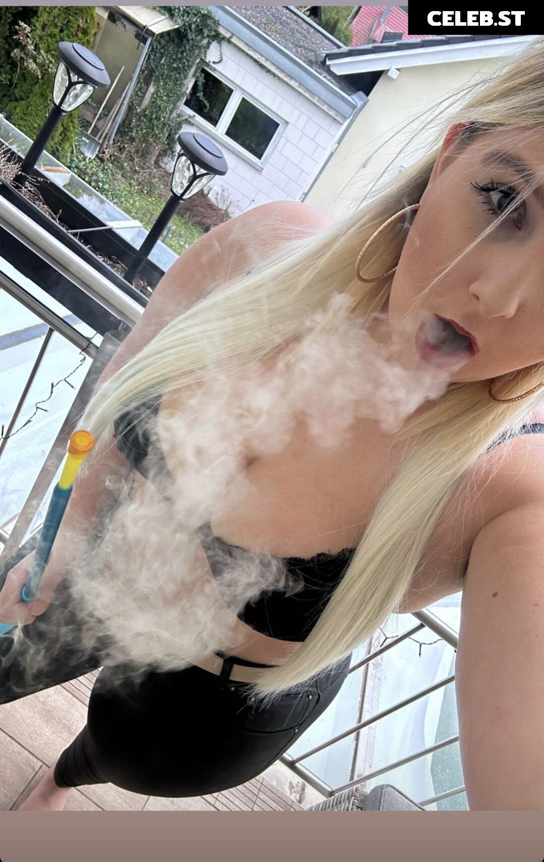 Blondiihell Image 2375453