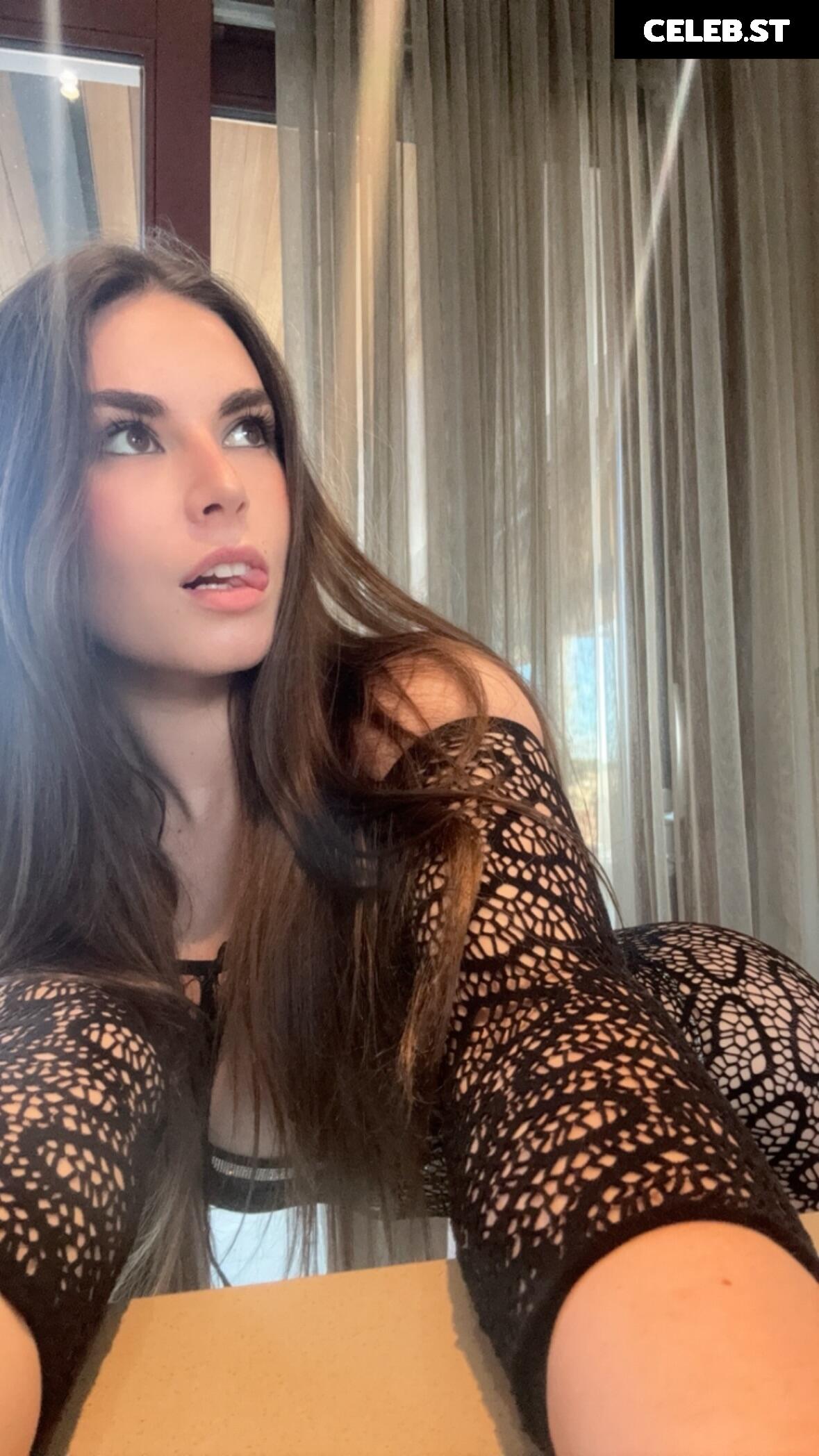 Lauren Alexis Image 2371729